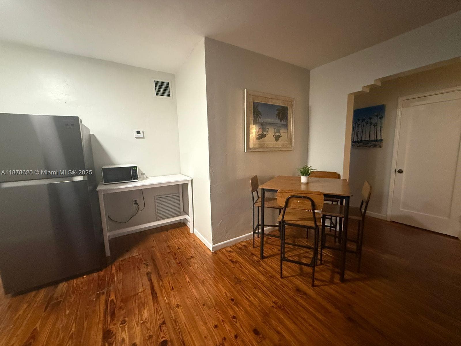 A11878620 — Miami Beach — 7