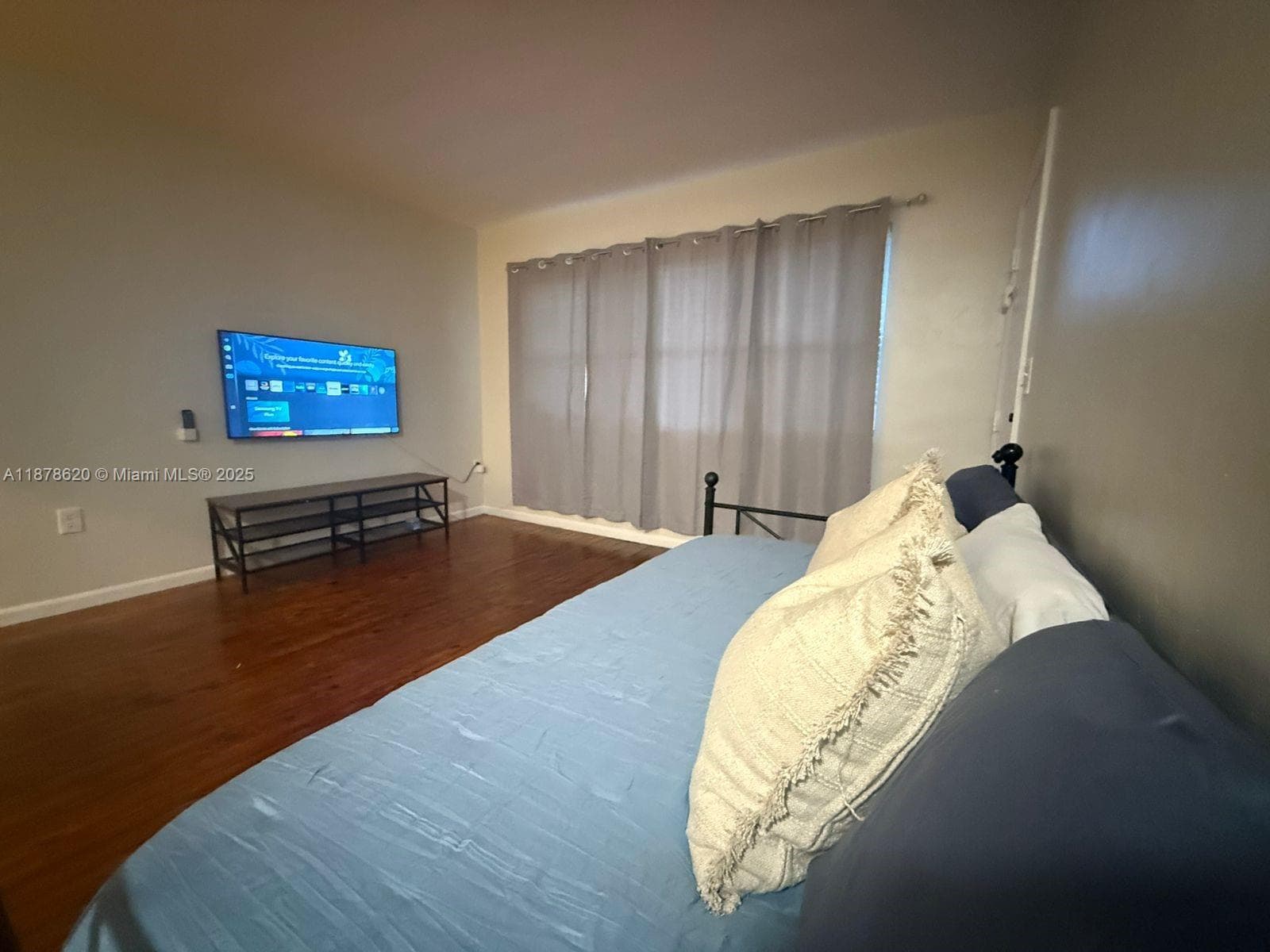 A11878620 — Miami Beach — 10