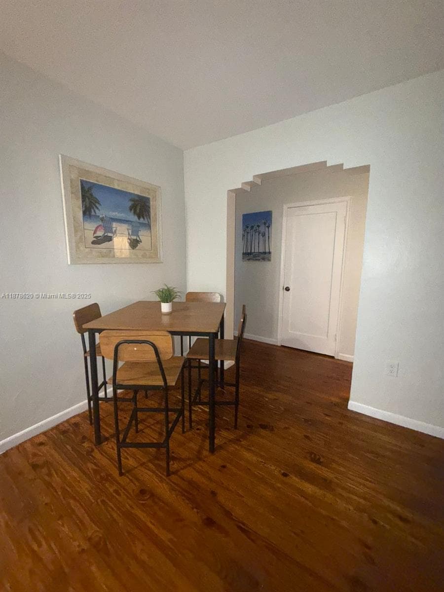 A11878620 — Miami Beach — 4