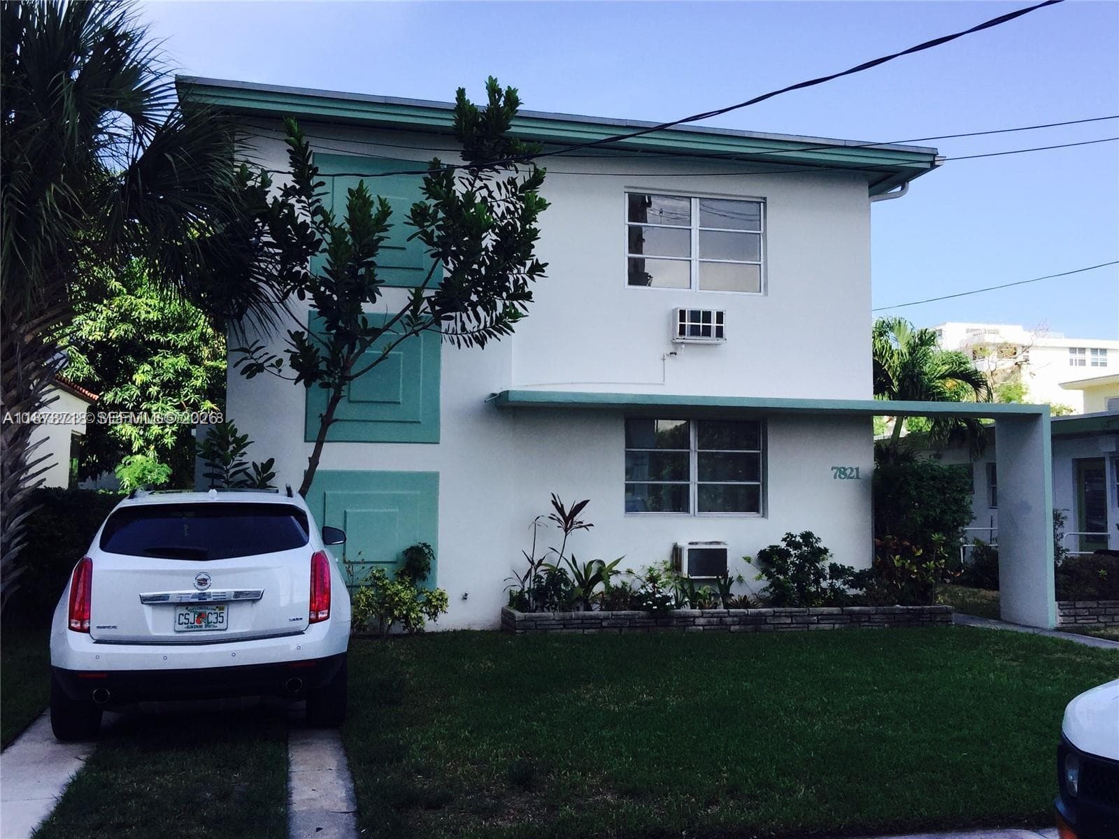 A11878718 — Miami Beach — 2