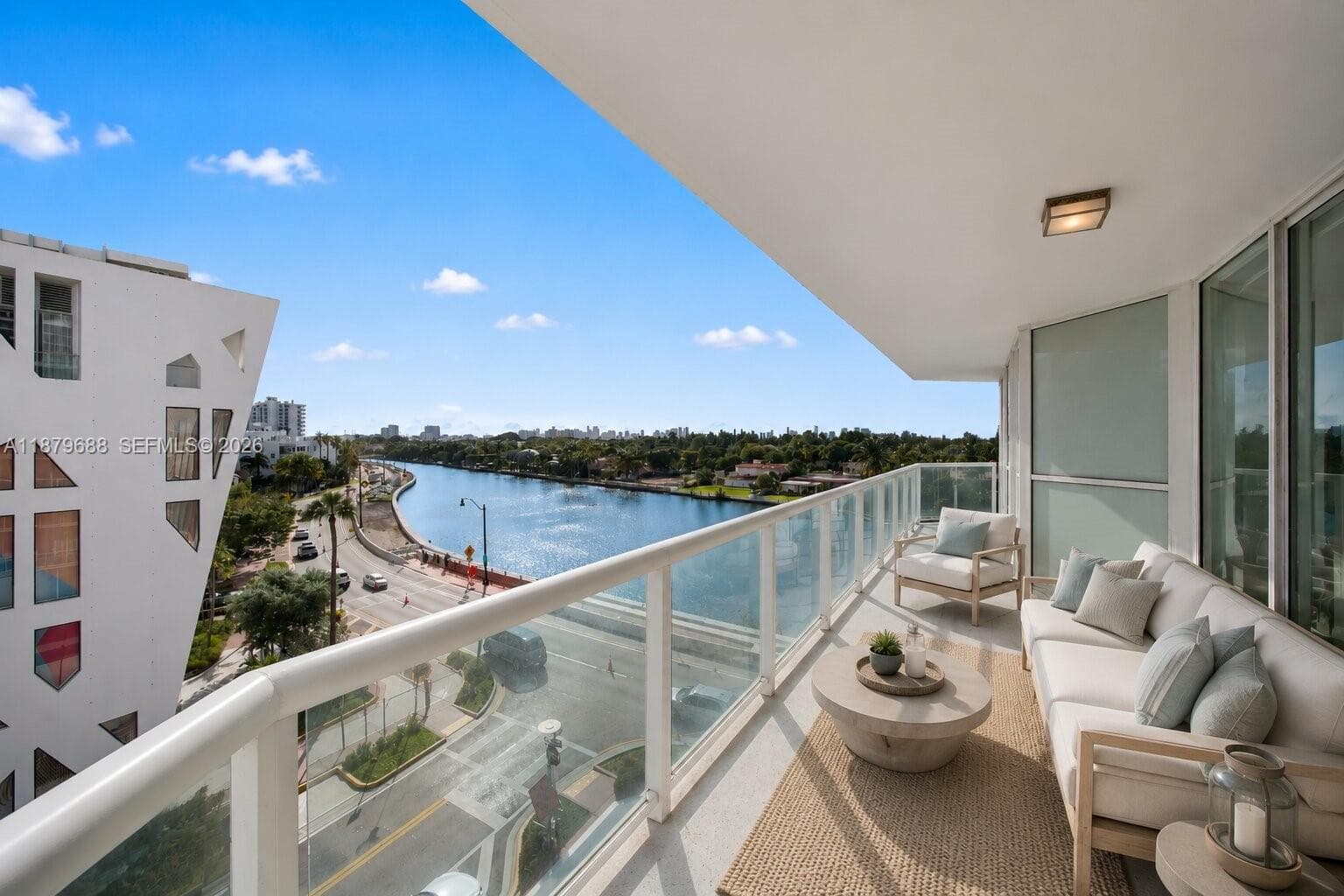 A11879688 — Miami Beach — 2