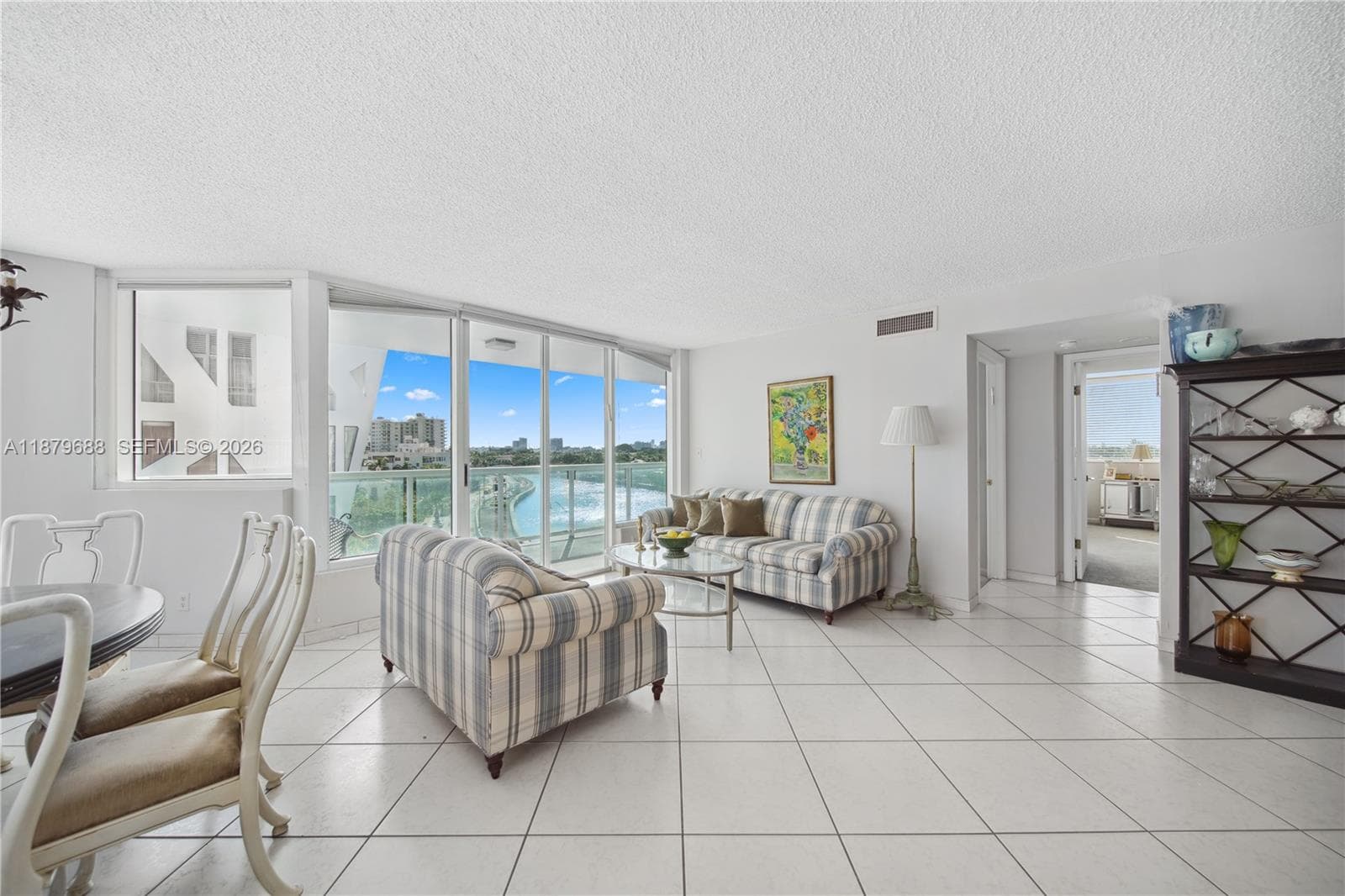 A11879688 — Miami Beach — 5