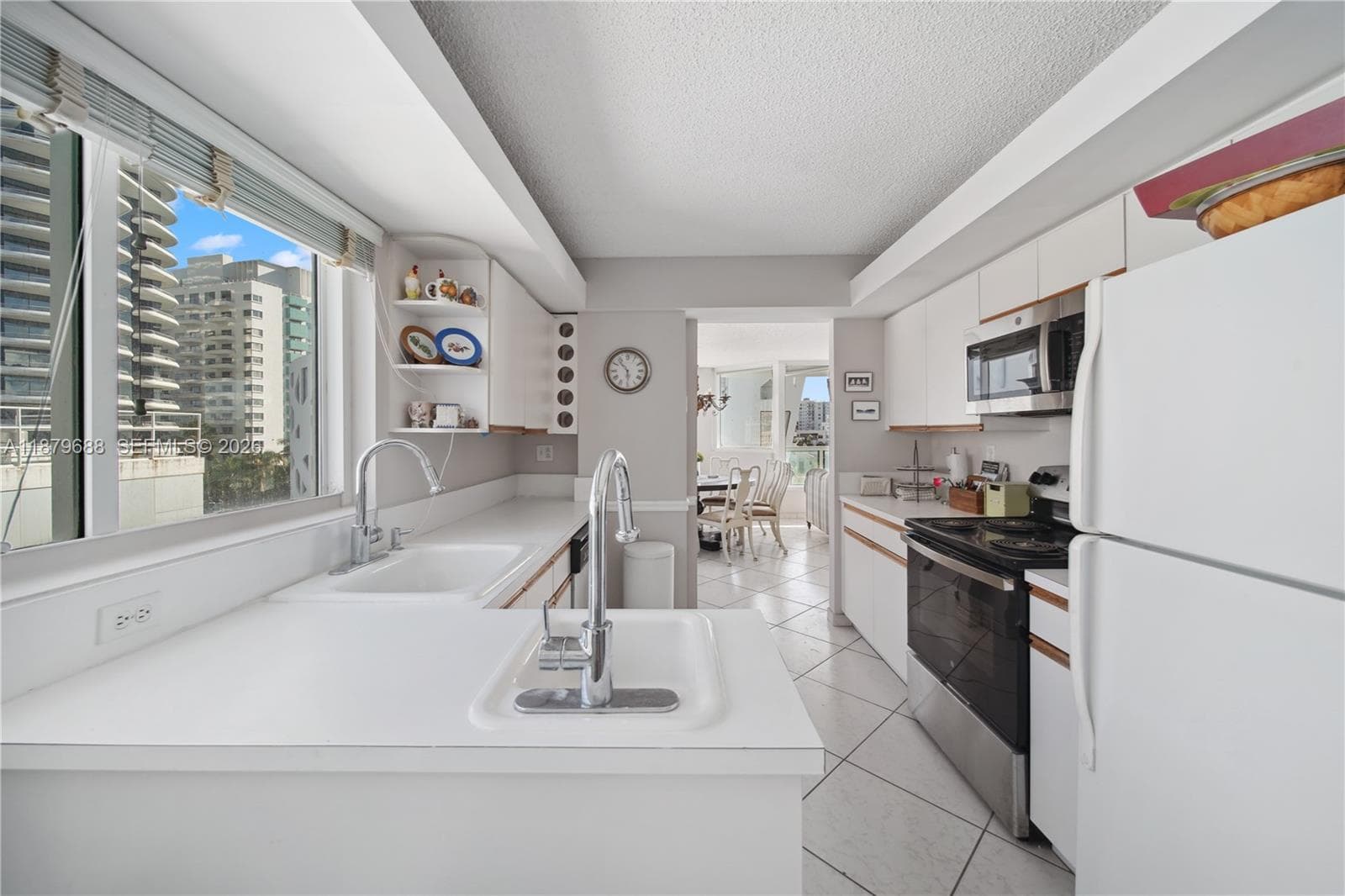 A11879688 — Miami Beach — 9