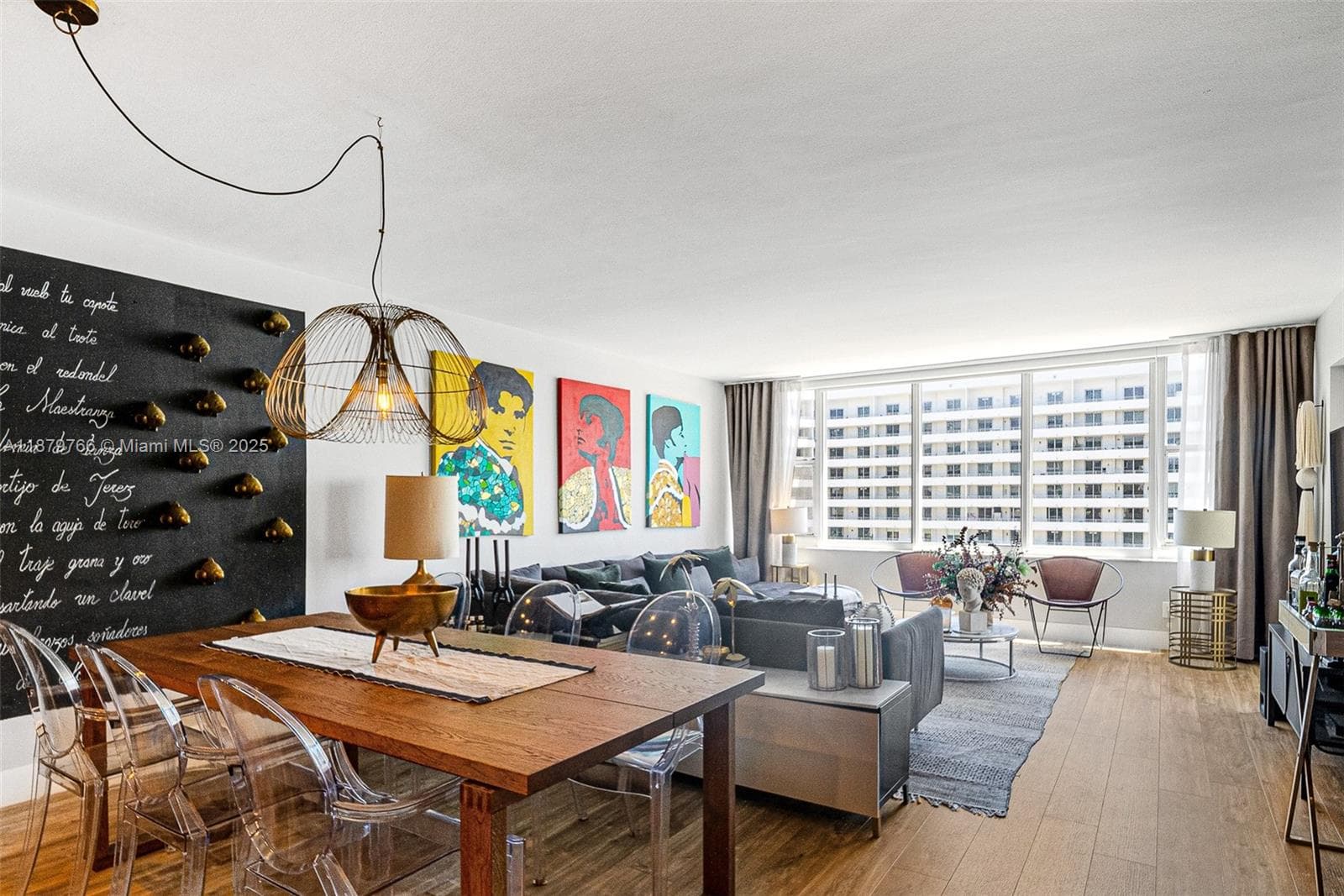 A11879766 — Miami Beach — 2