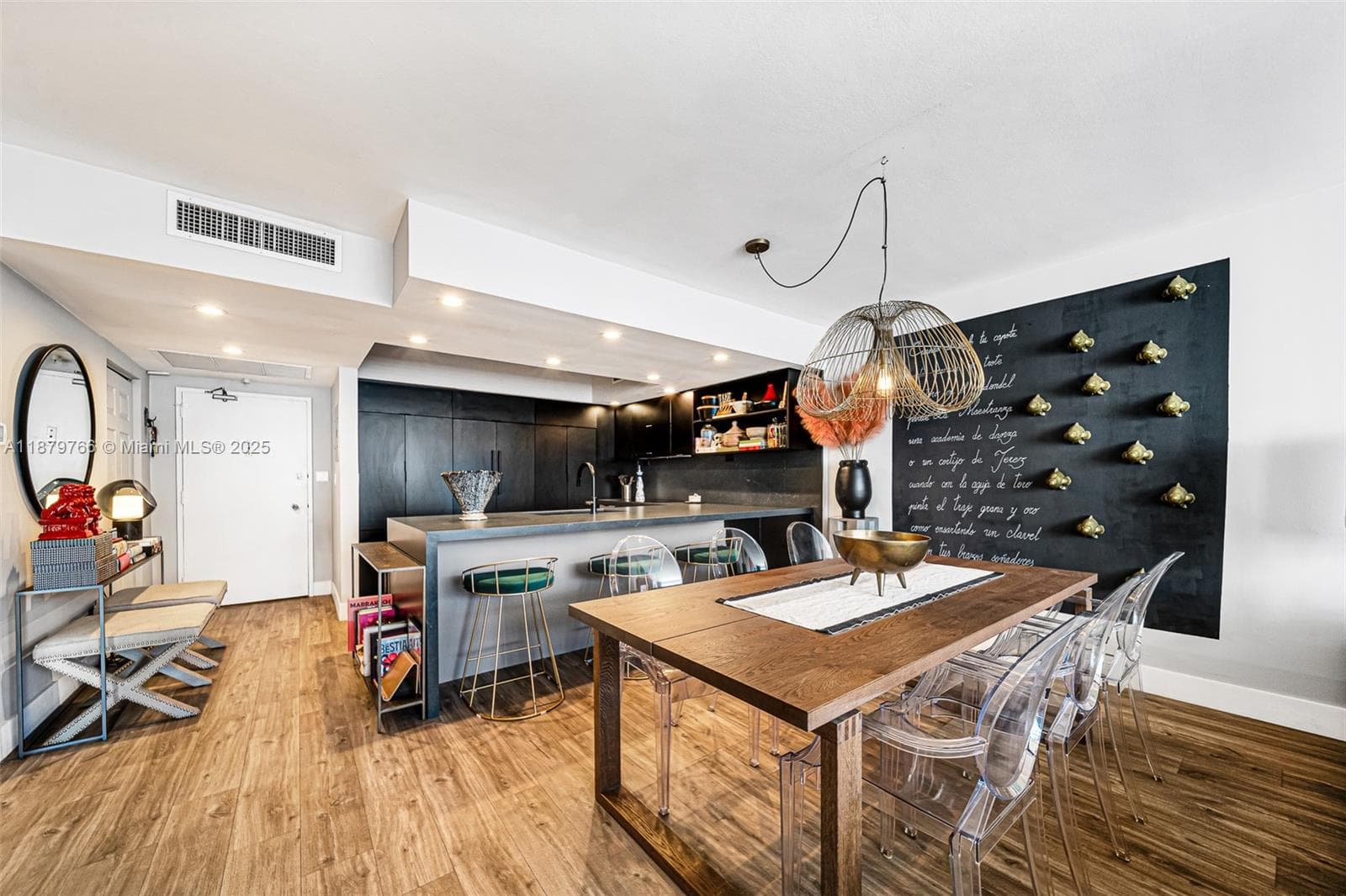 A11879766 — Miami Beach — 13