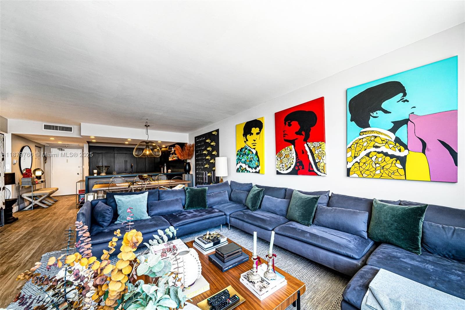 A11879766 — Miami Beach — 17