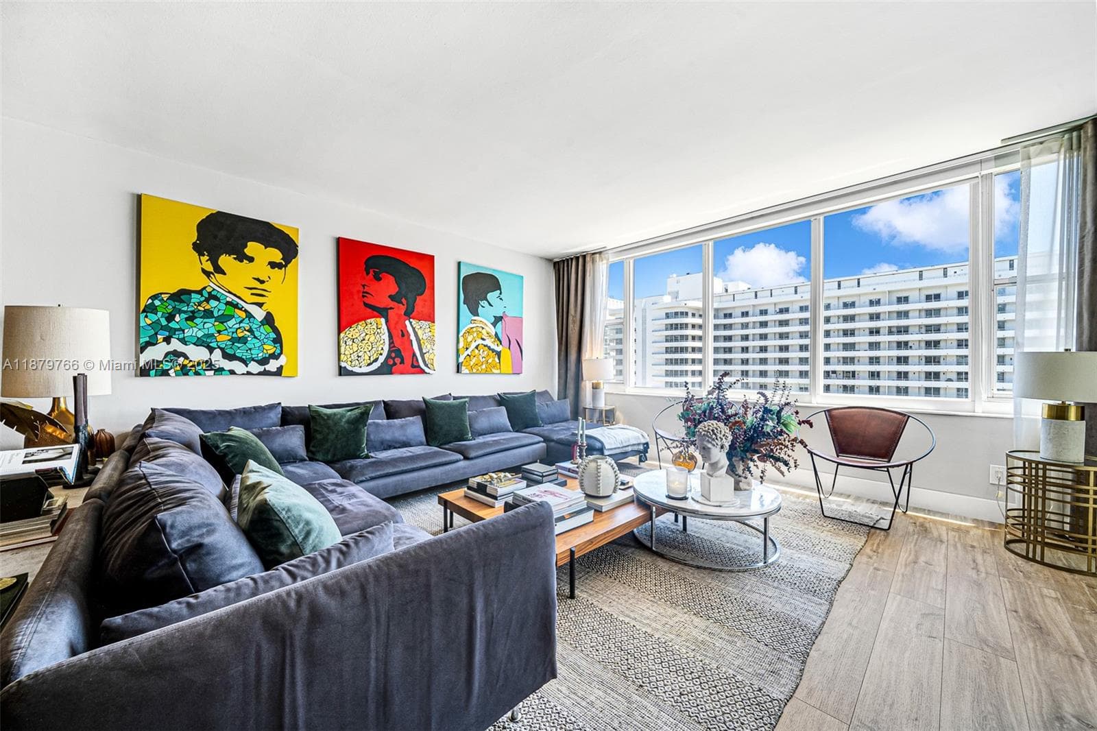 A11879766 — Miami Beach — 16