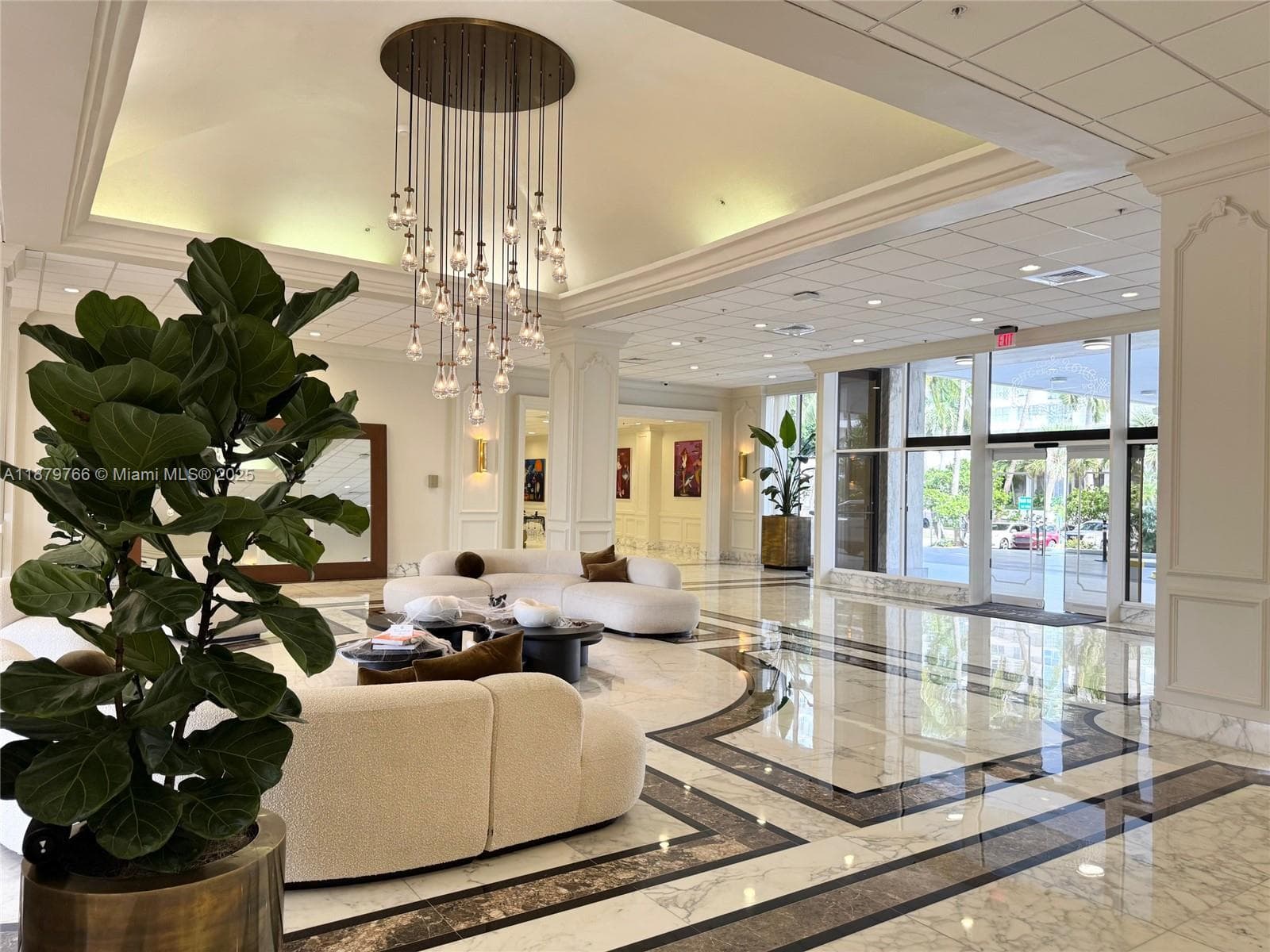 A11879766 — Miami Beach — 53