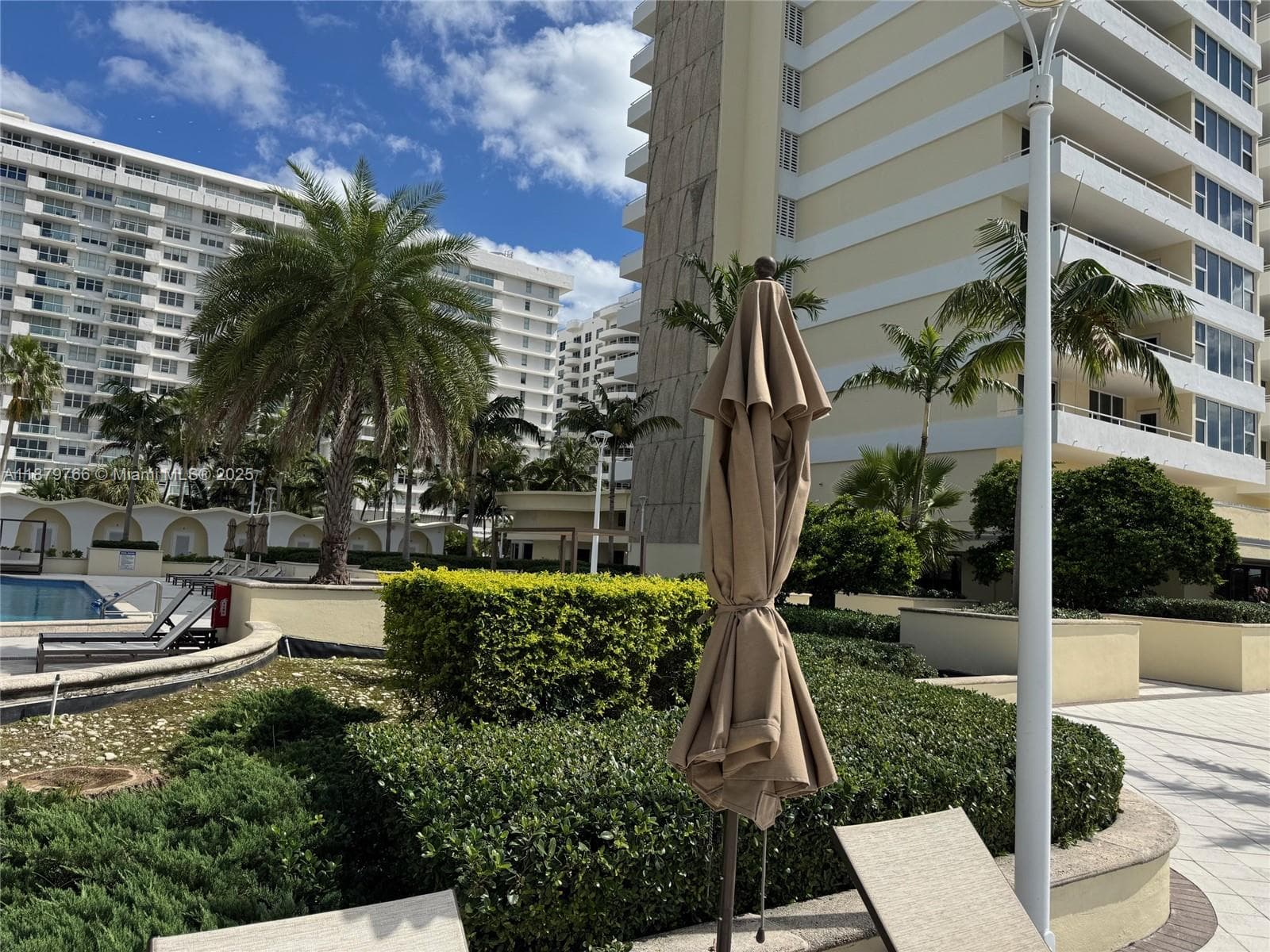 A11879766 — Miami Beach — 69
