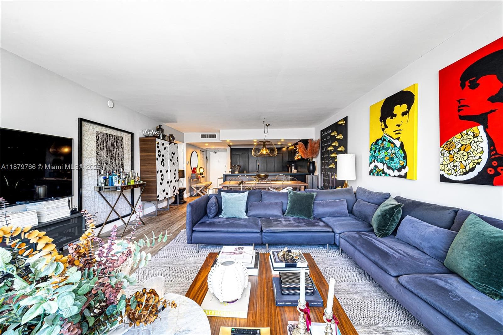 A11879766 — Miami Beach — 19