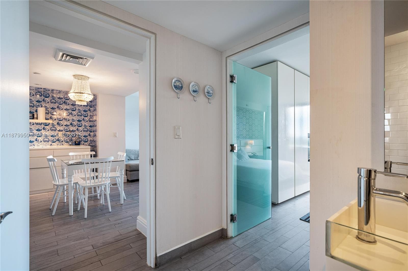 A11879950 — Miami Beach — 13