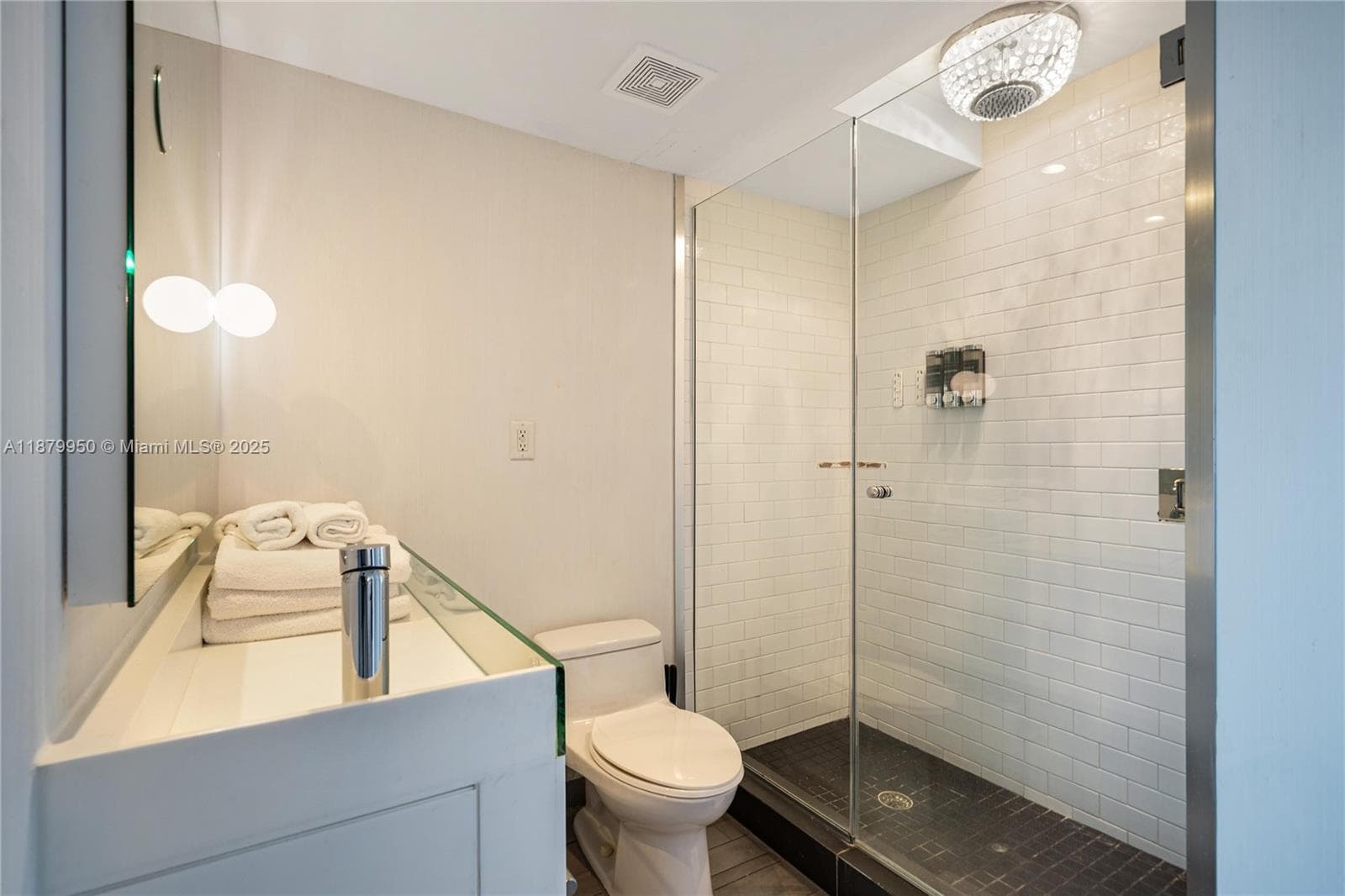 A11879950 — Miami Beach — 12
