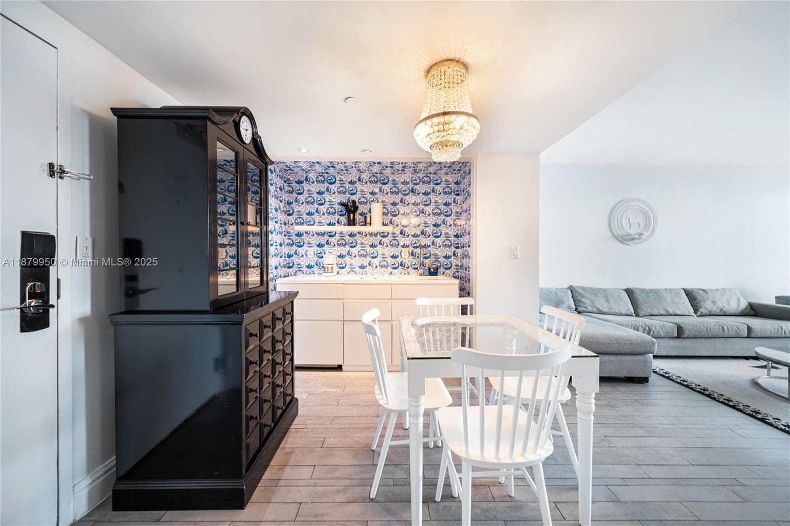 A11879950 — Miami Beach — 3