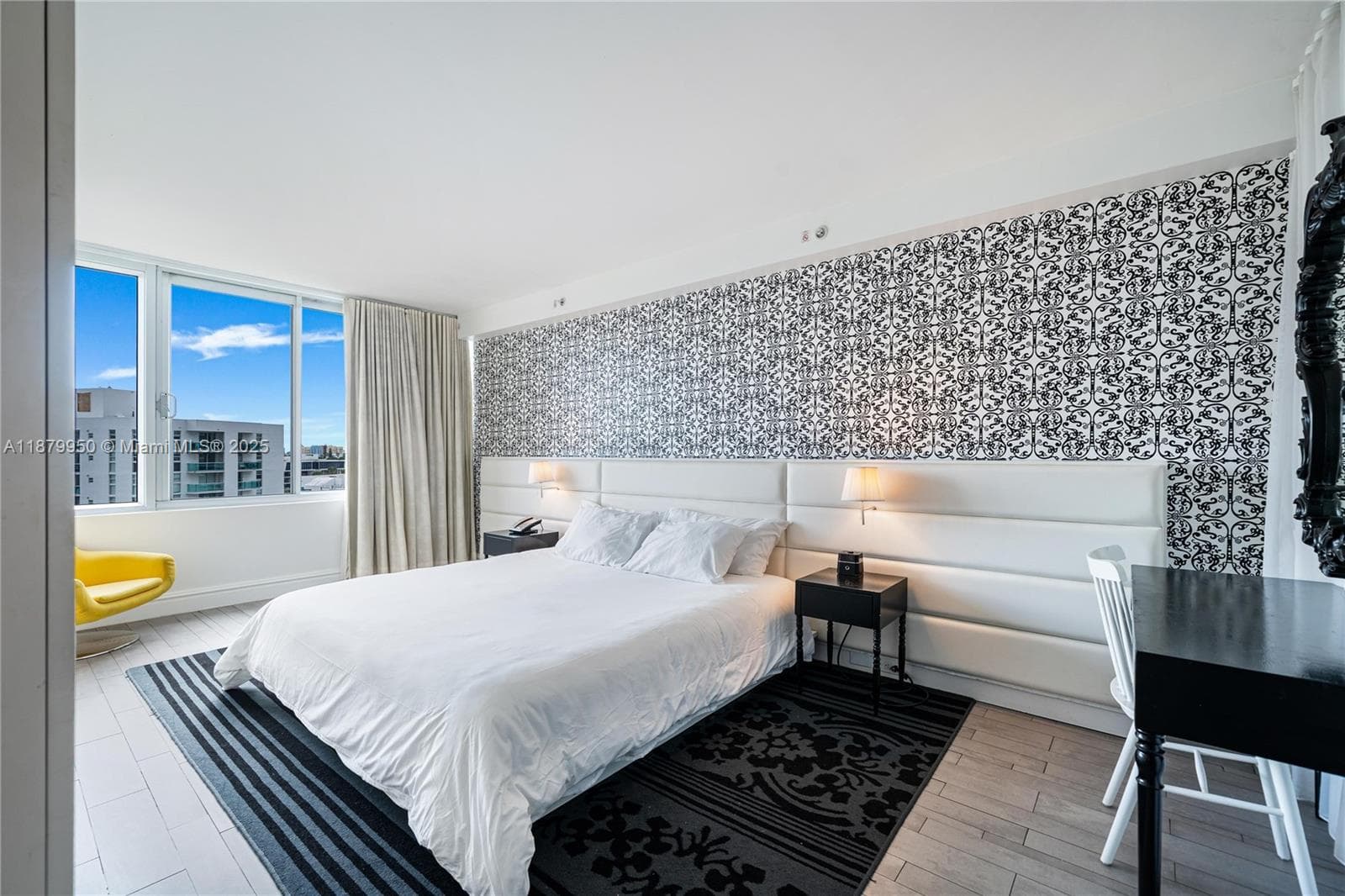 A11879950 — Miami Beach — 9