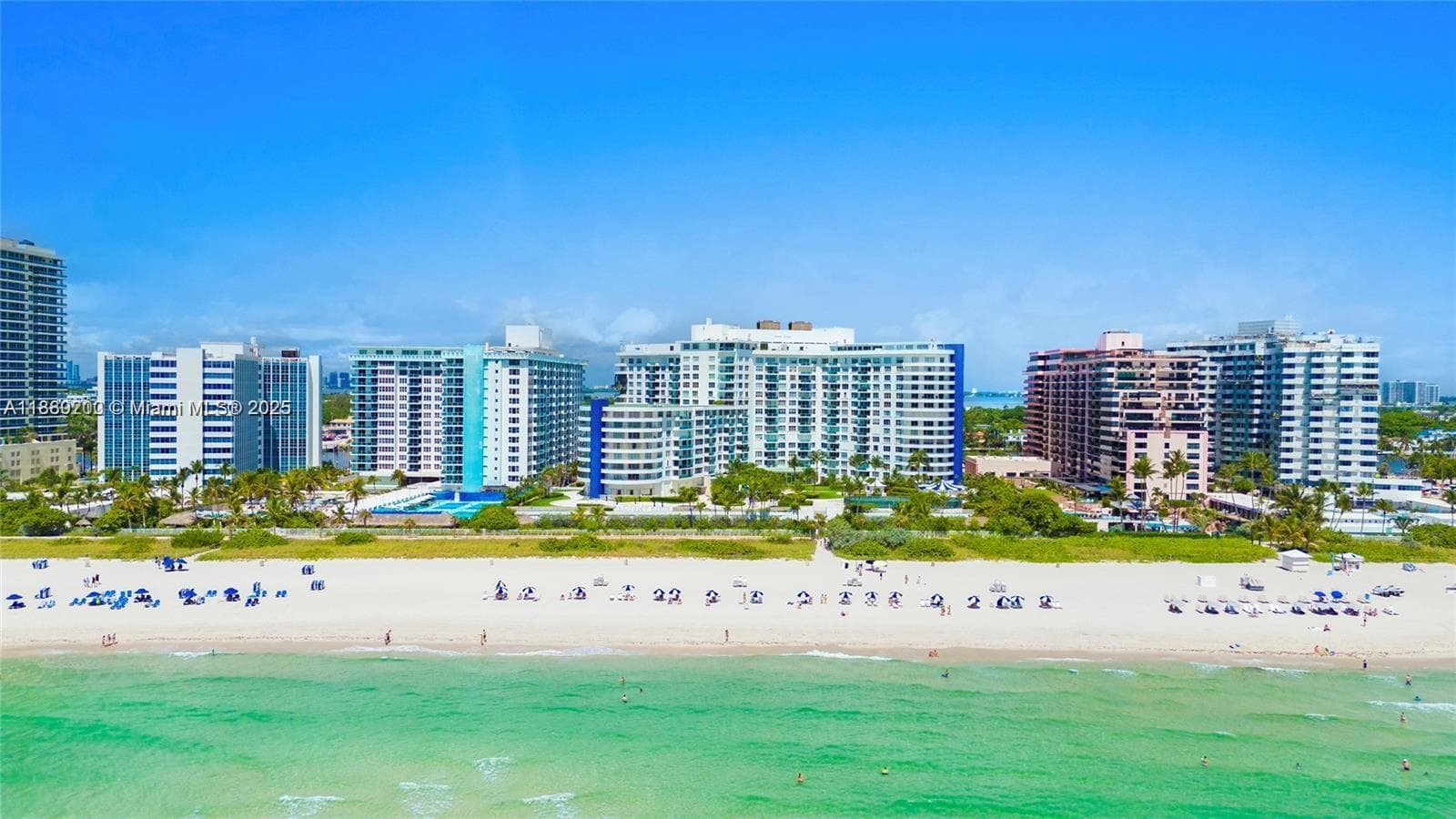 A11880200 — Miami Beach — 23