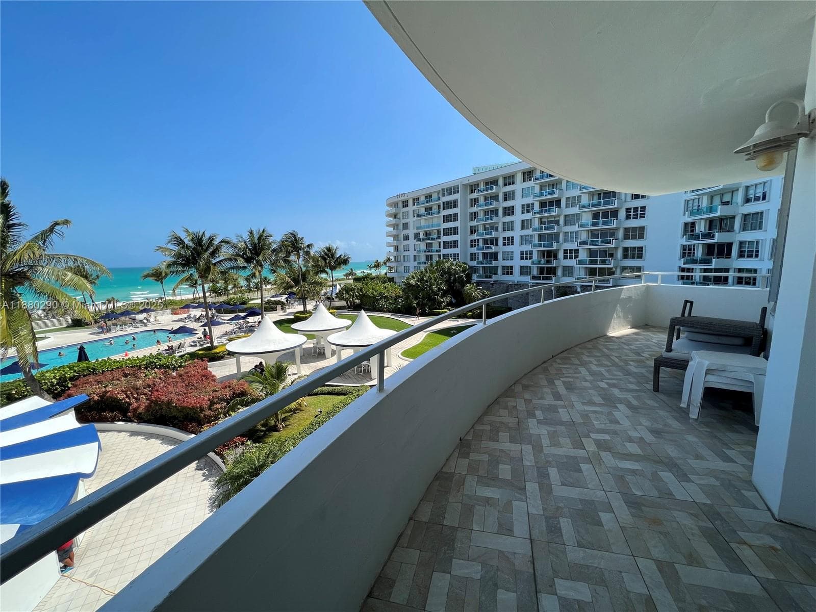 A11880290 — Miami Beach — 3