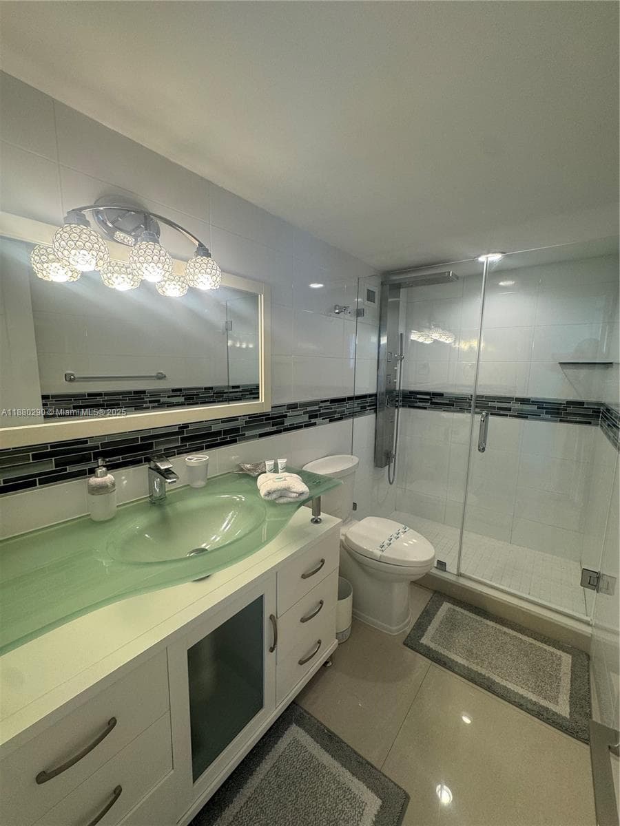 A11880290 — Miami Beach — 15
