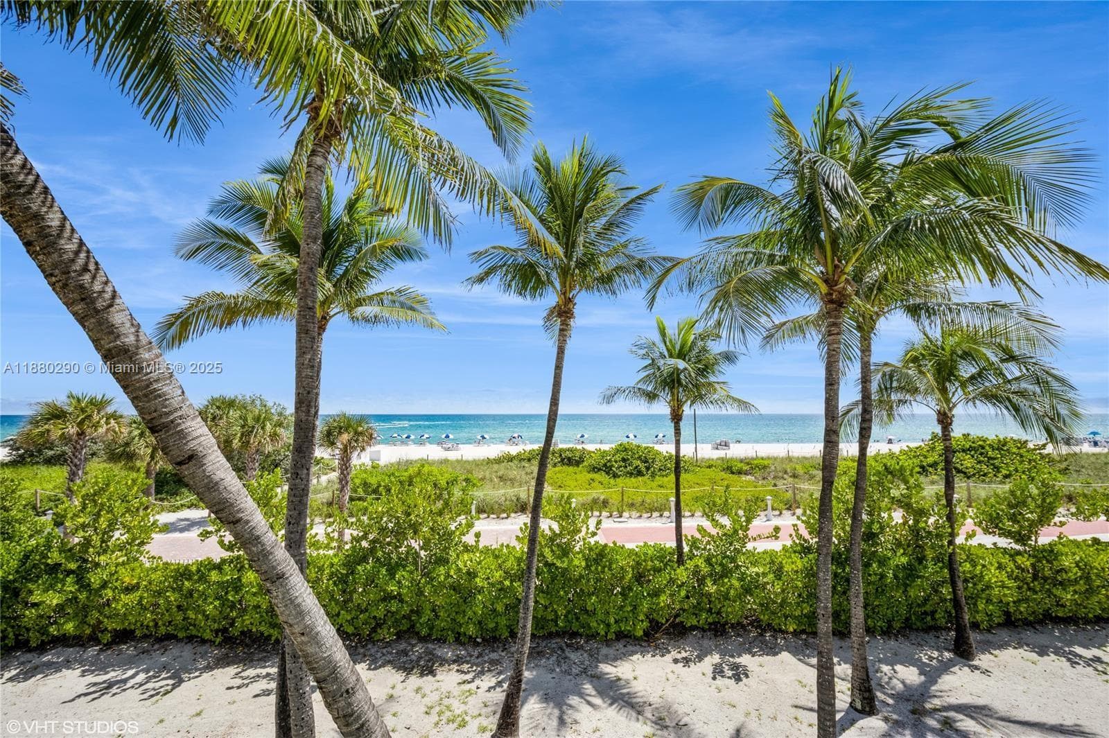 A11880290 — Miami Beach — 25