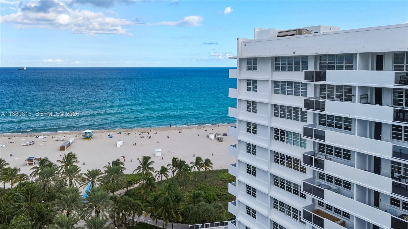 A11880816 — Miami Beach — 57