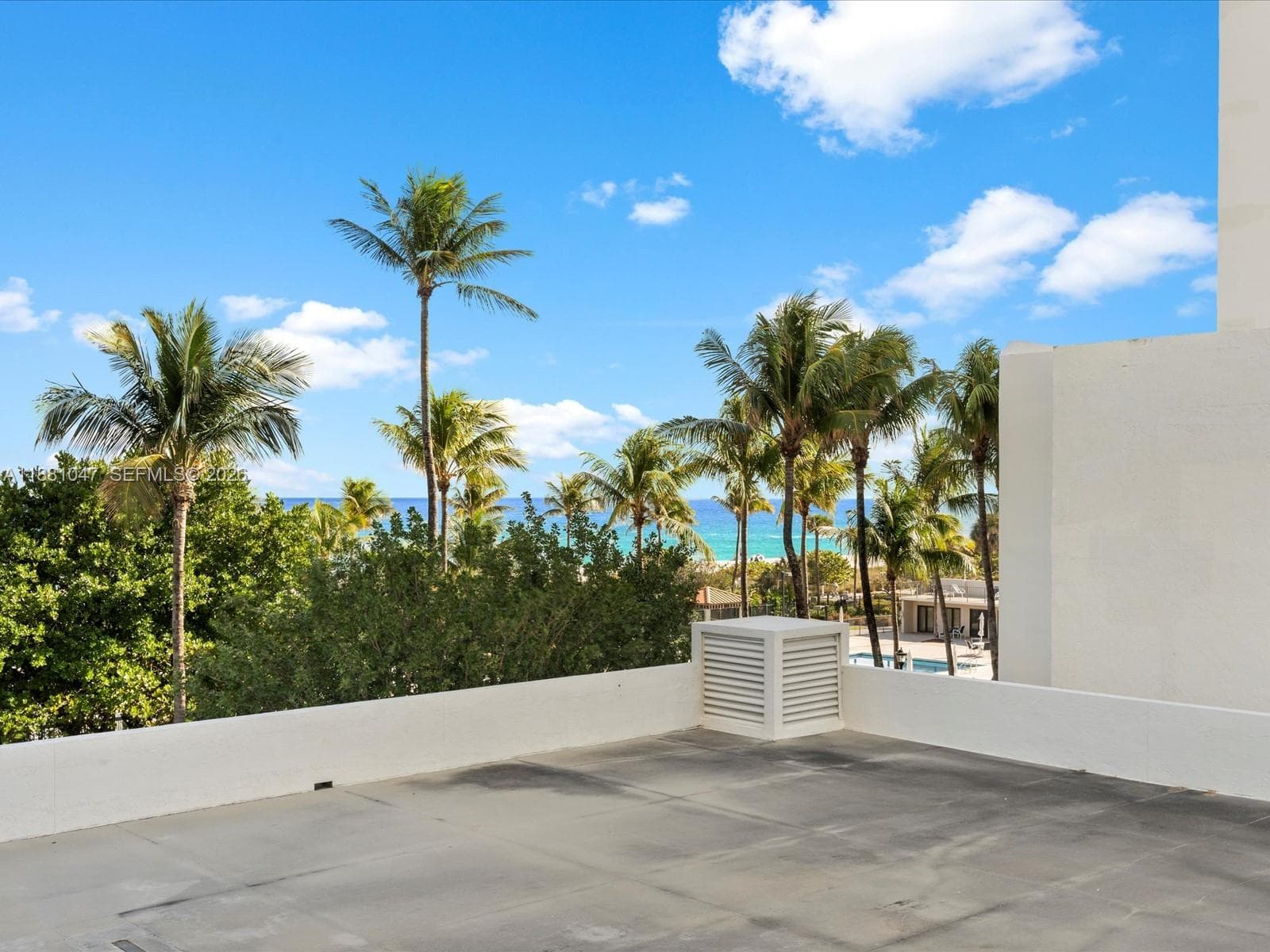 A11881047 — Miami Beach — 21