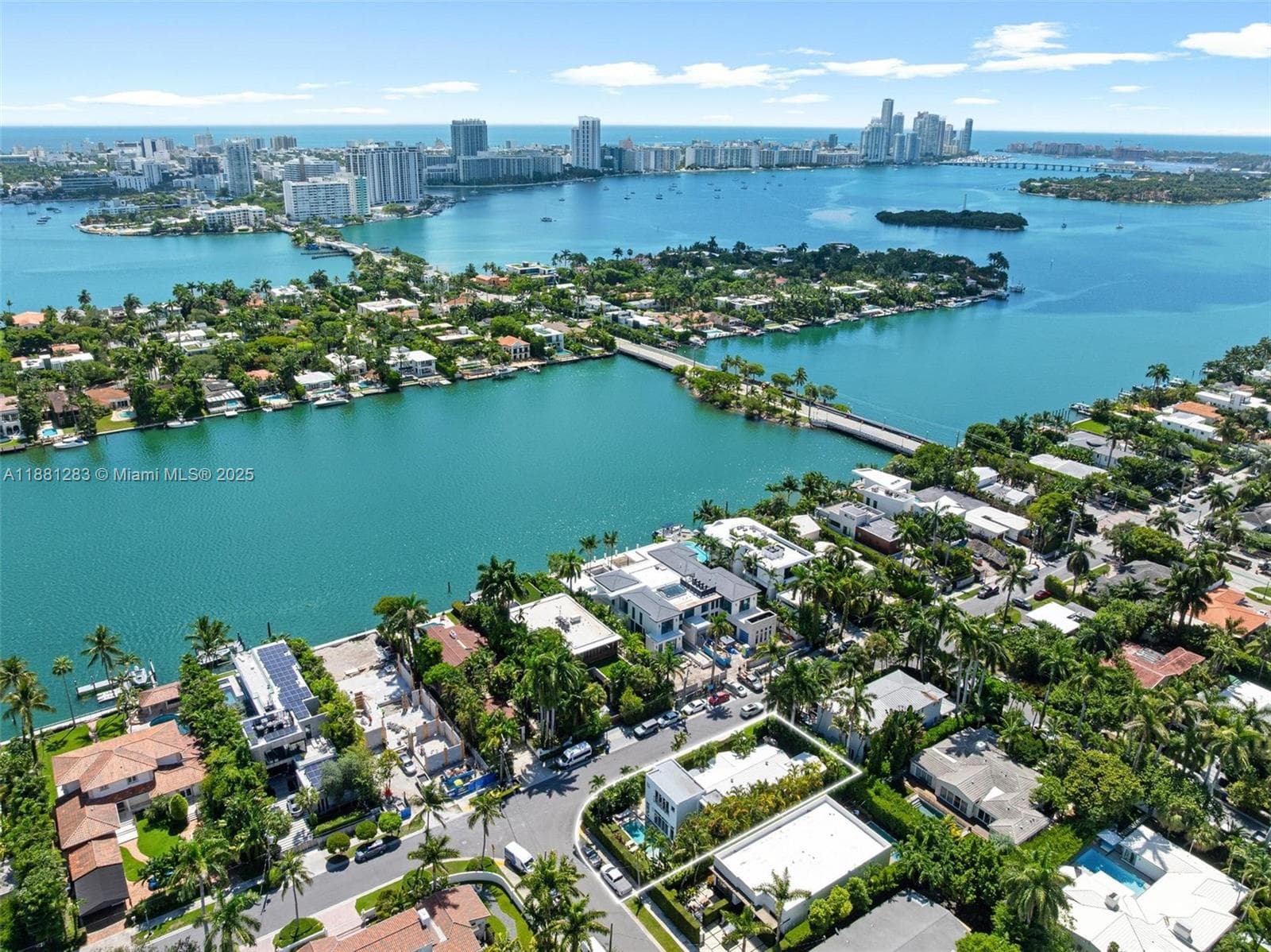 A11881283 — Miami Beach — 52
