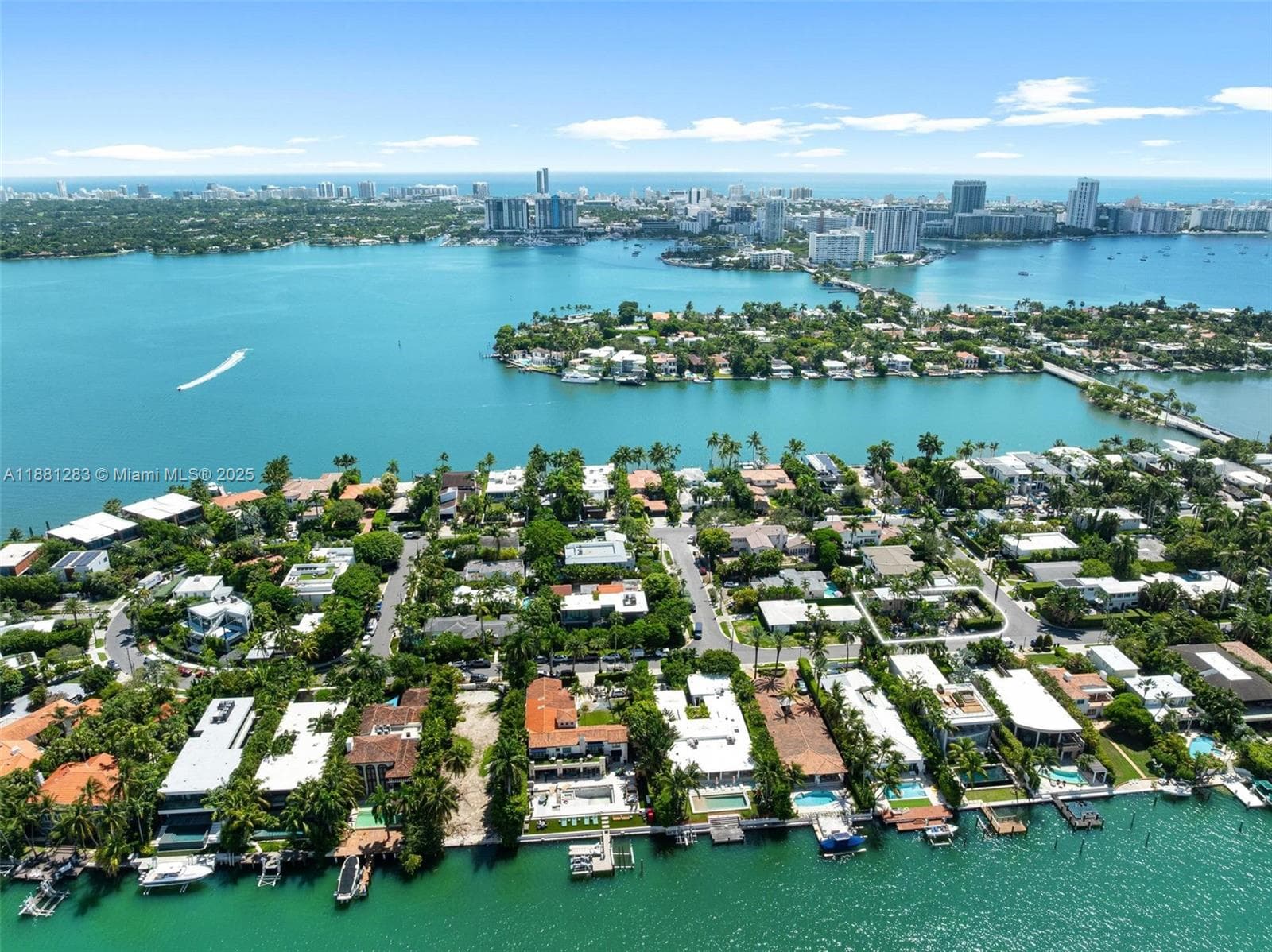 A11881283 — Miami Beach — 53