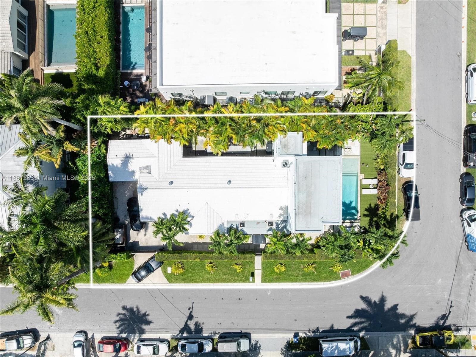 A11881283 — Miami Beach — 49