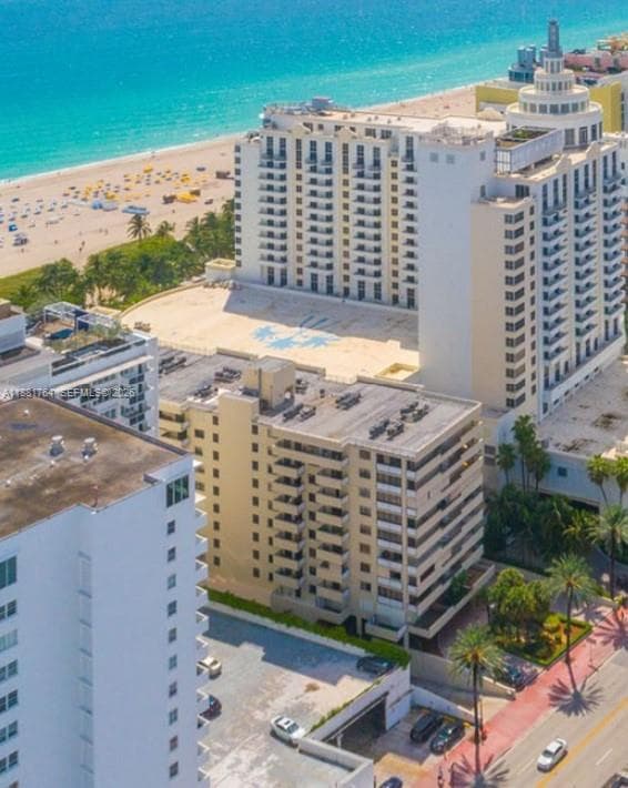 A11881764 — Miami Beach