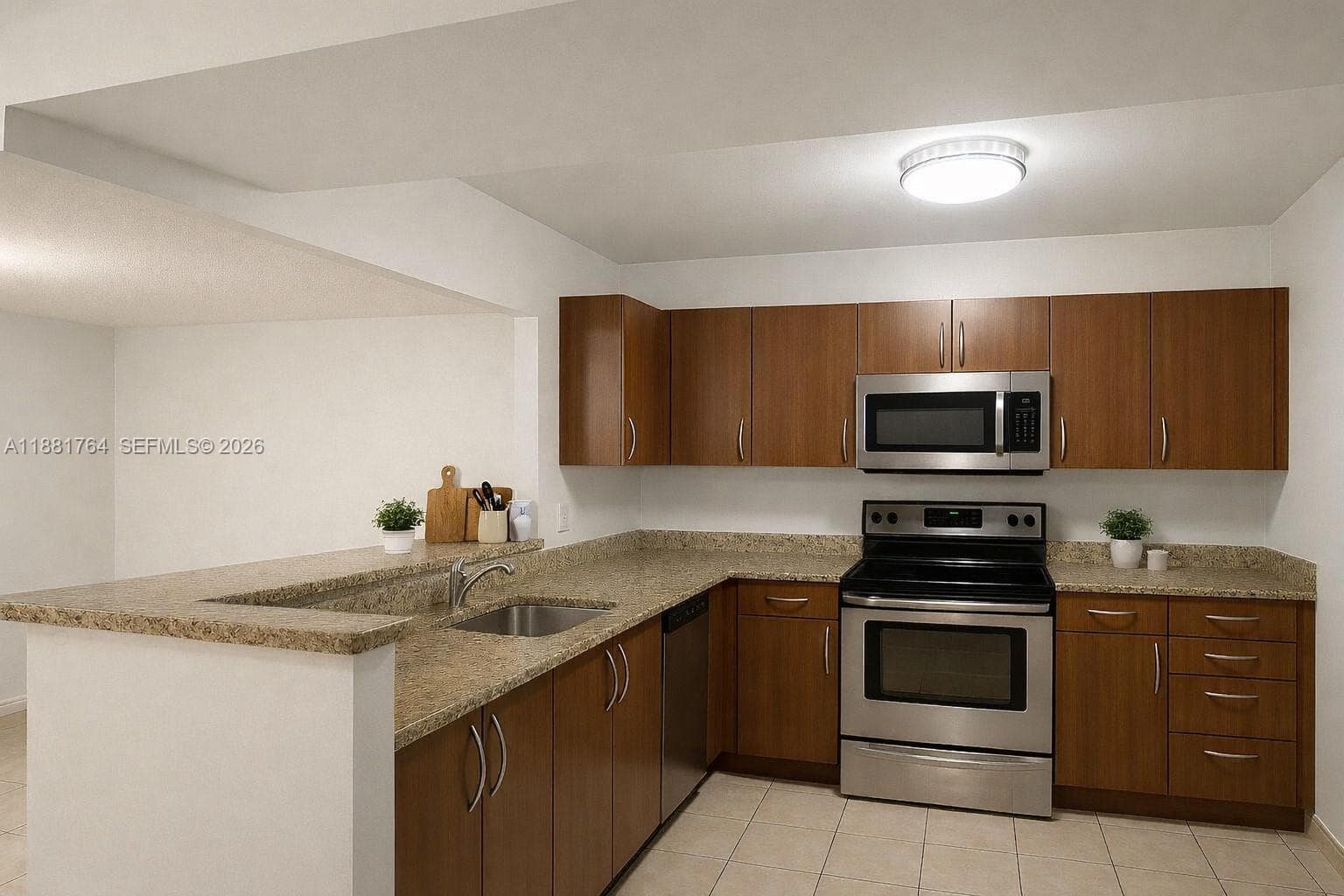A11881764 — Miami Beach — 20