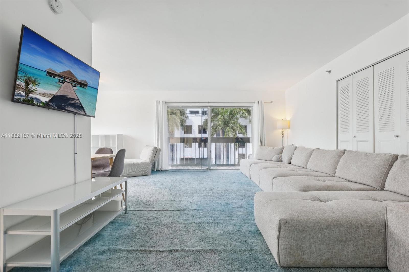 A11882187 — Miami Beach — 4