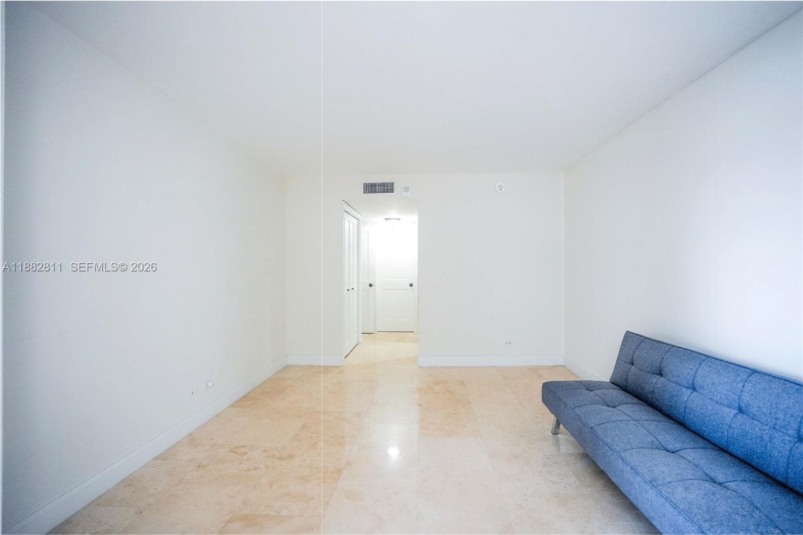 A11882811 — Miami Beach — 15
