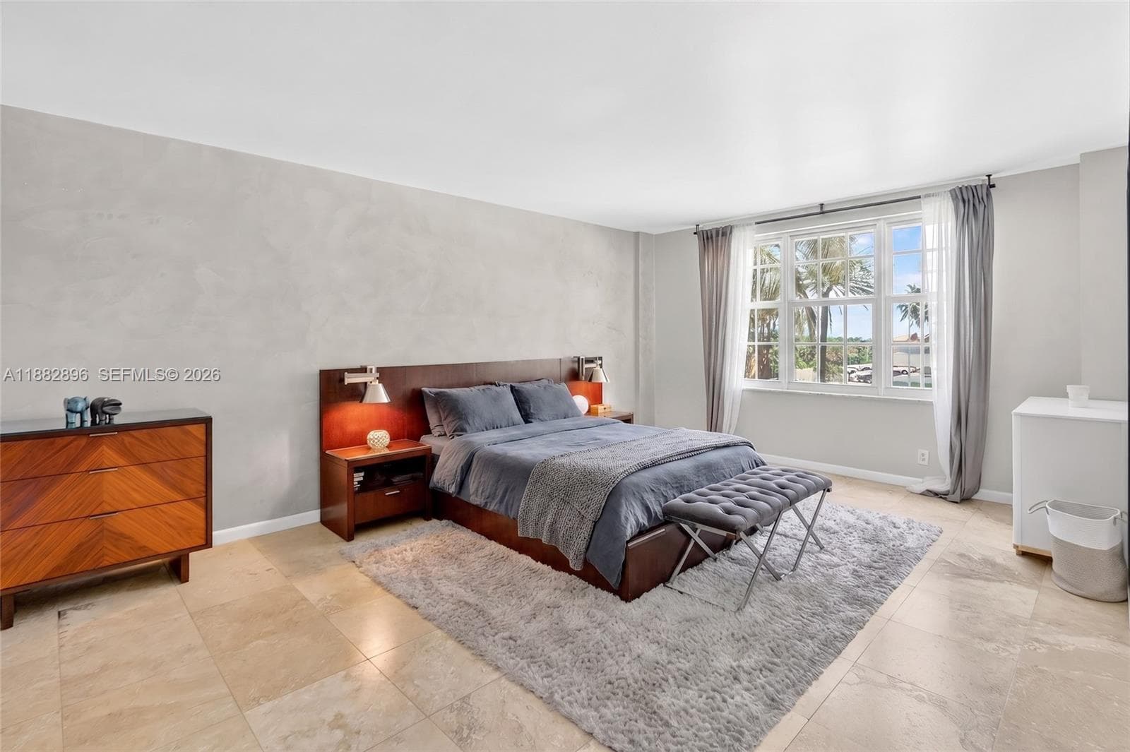 A11882896 — Miami Beach — 9