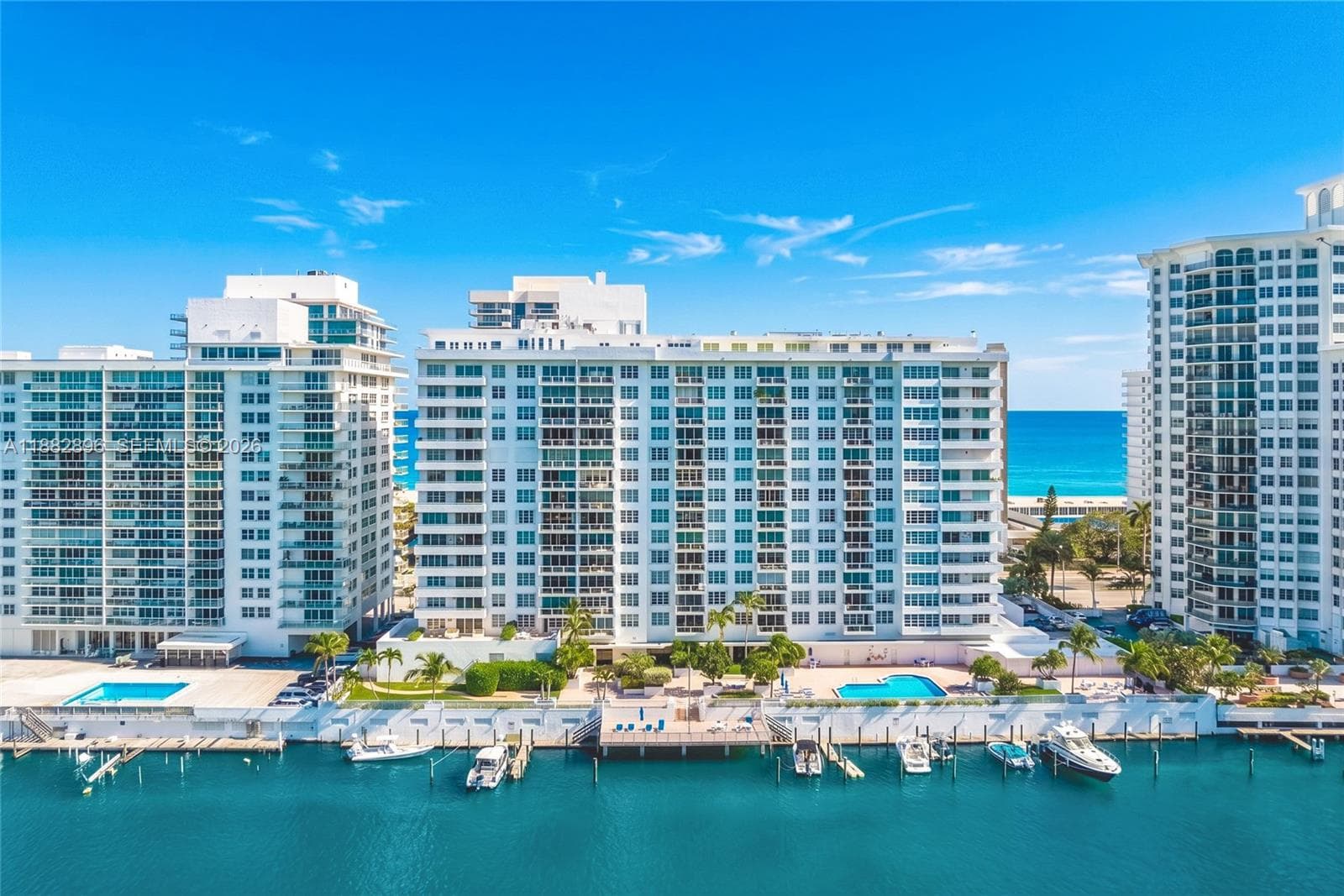 A11882896 — Miami Beach — 19