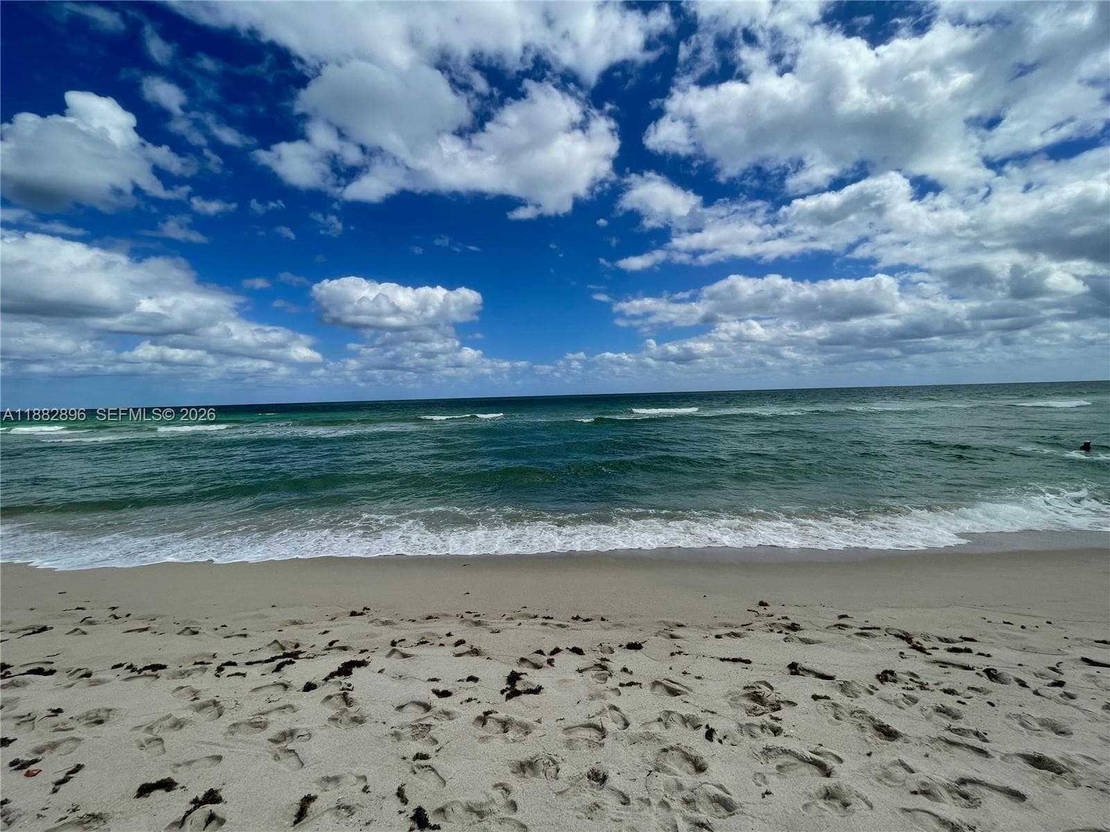 A11882896 — Miami Beach — 25