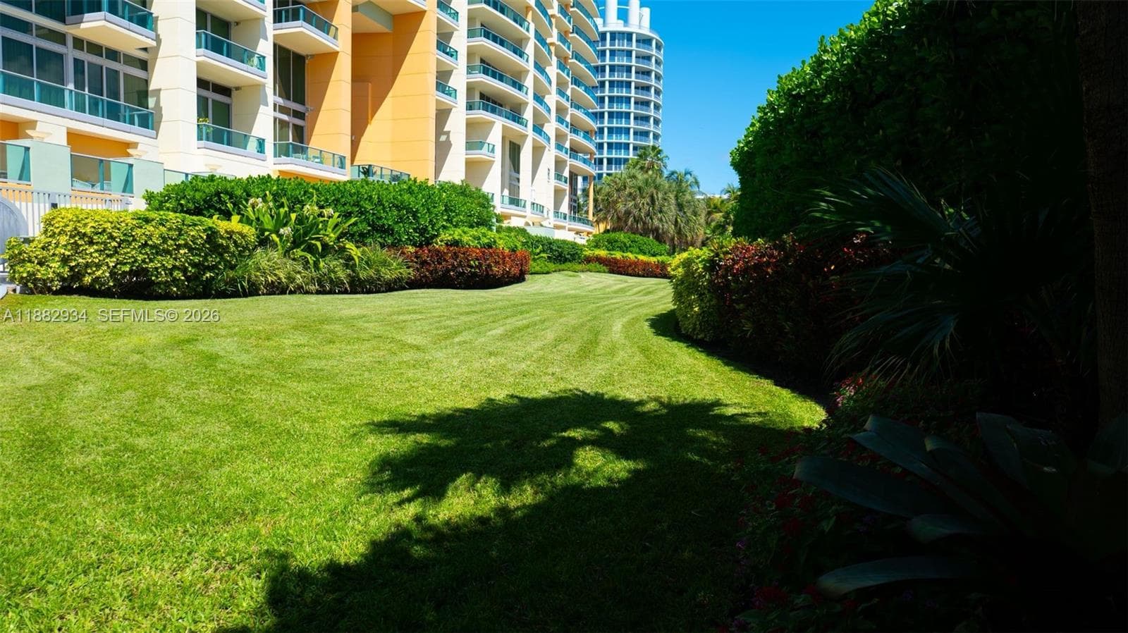A11882934 — Miami Beach — 27