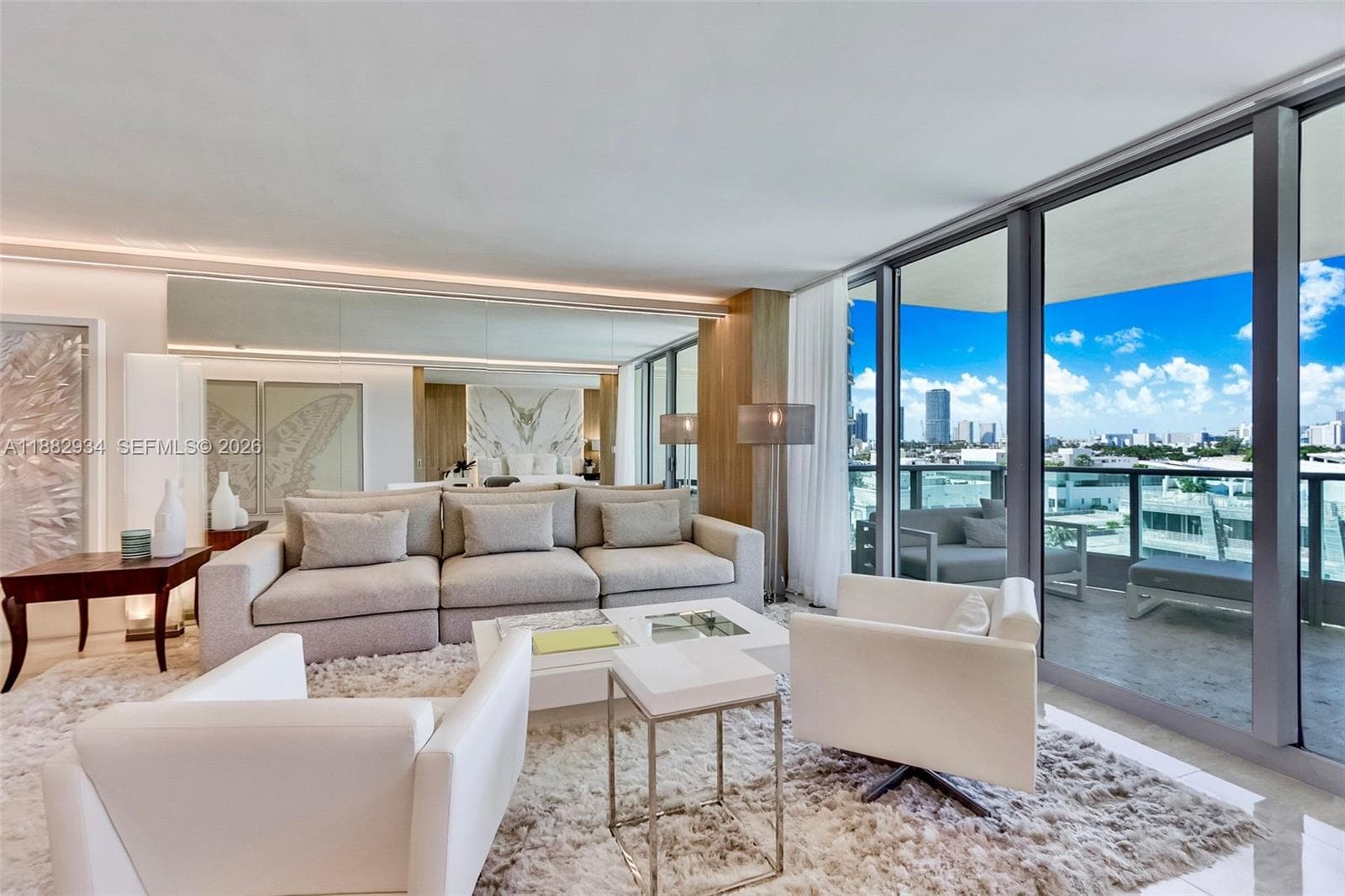 A11882934 — Miami Beach — 17