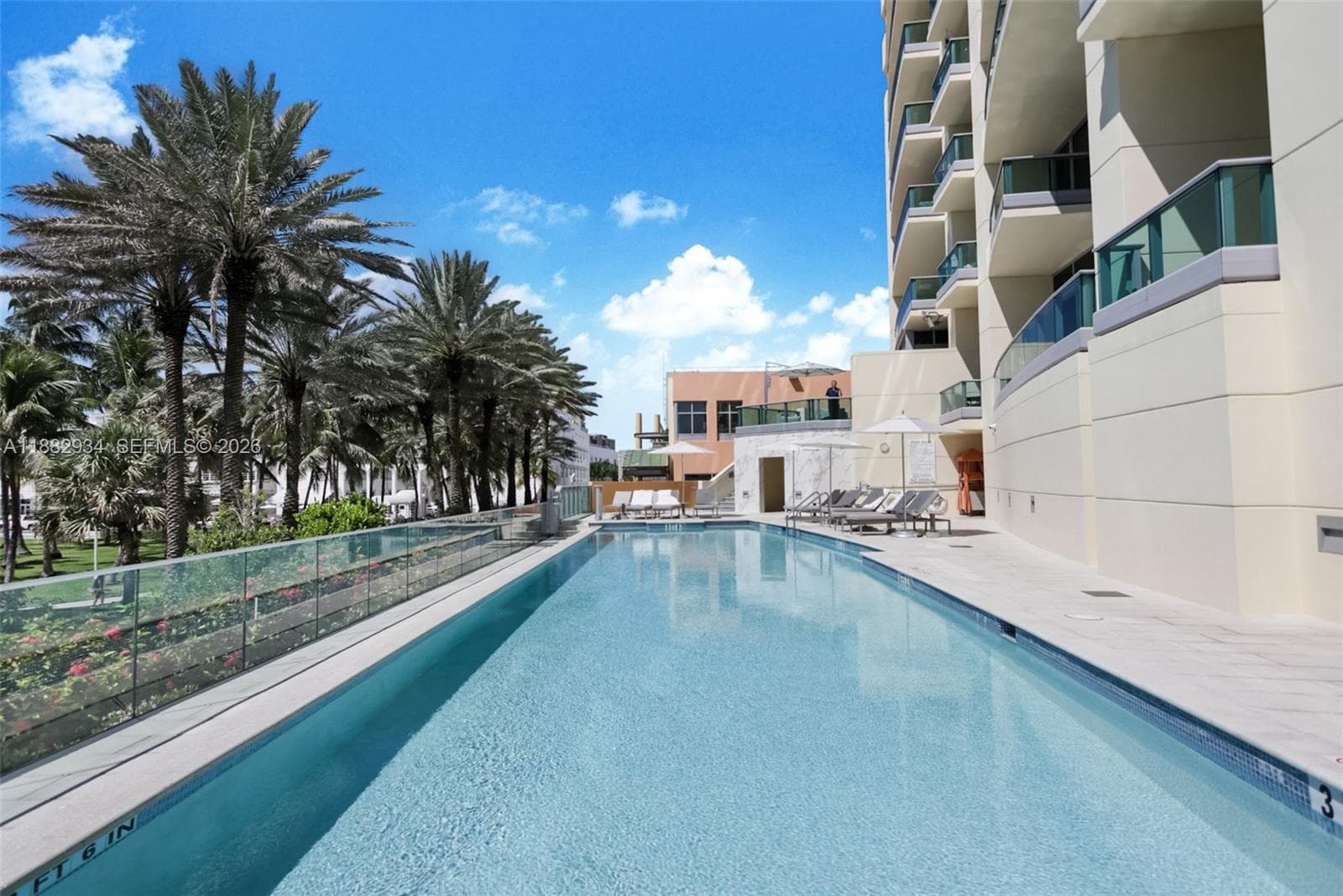A11882934 — Miami Beach — 36