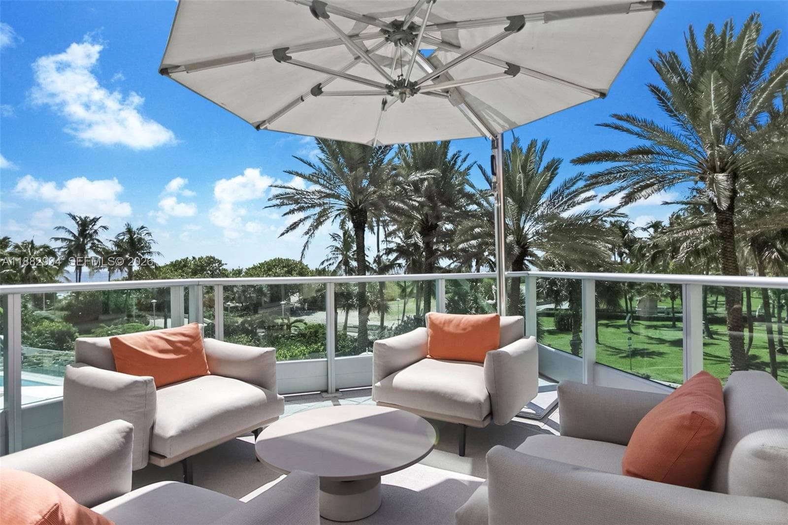 A11882934 — Miami Beach — 33
