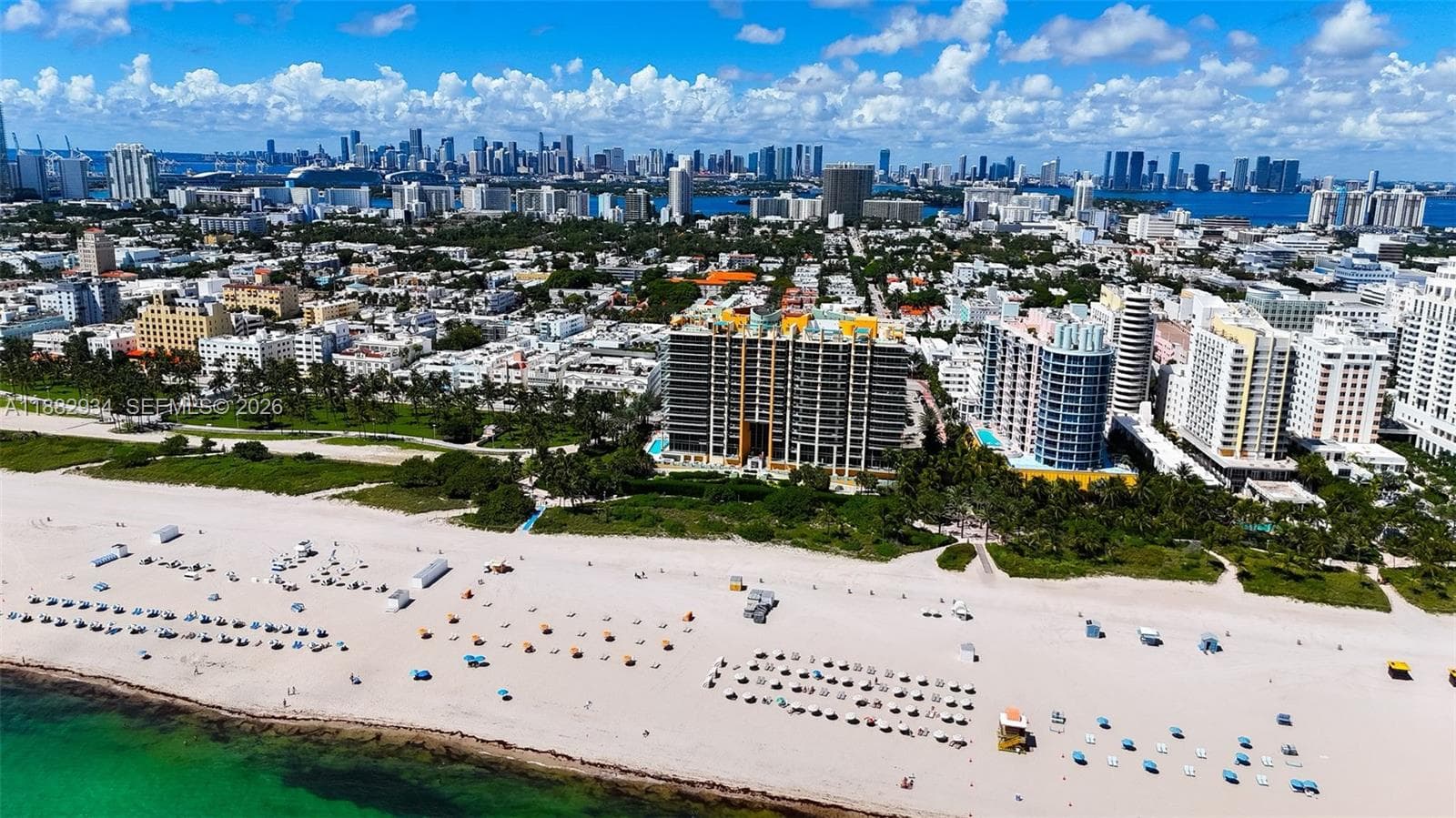 A11882934 — Miami Beach — 44