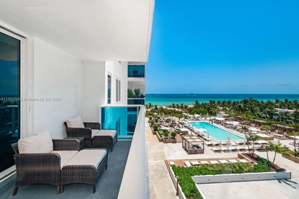 A11882943 — Miami Beach — 5