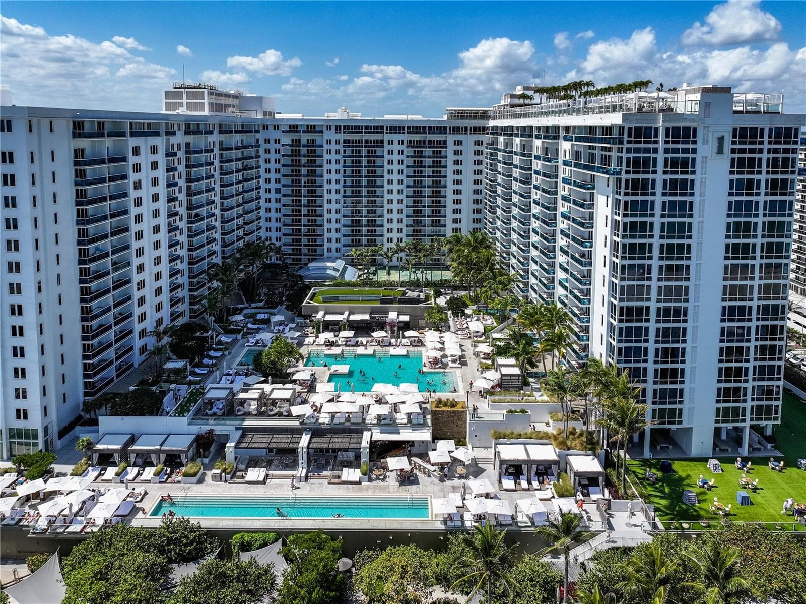 F10528112 — Miami Beach — 2