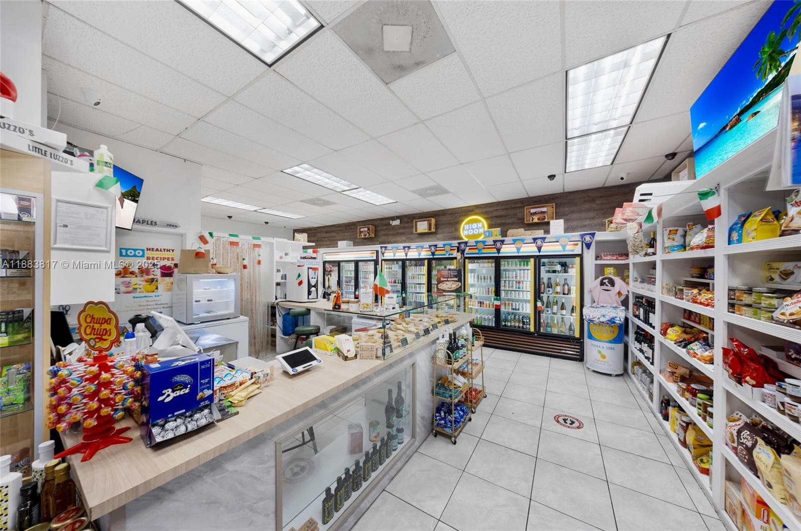 A11883817 — Miami Beach — 27