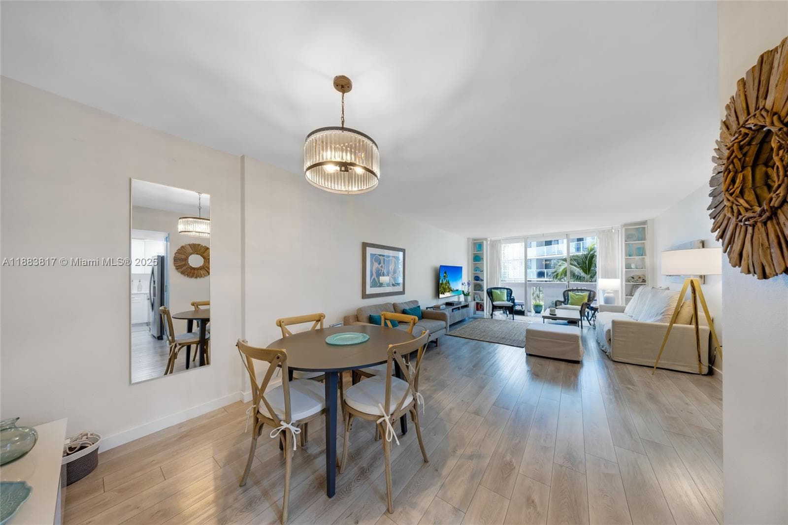 A11883817 — Miami Beach — 6