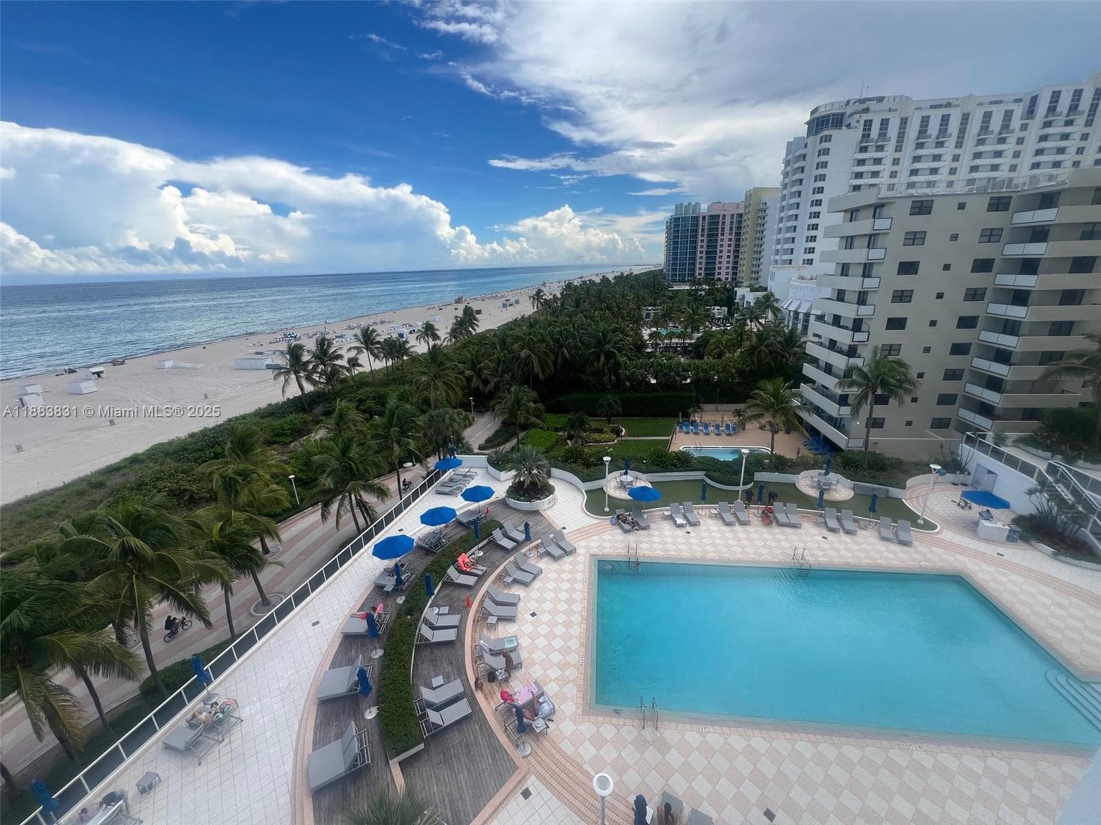 A11883831 — Miami Beach — 35