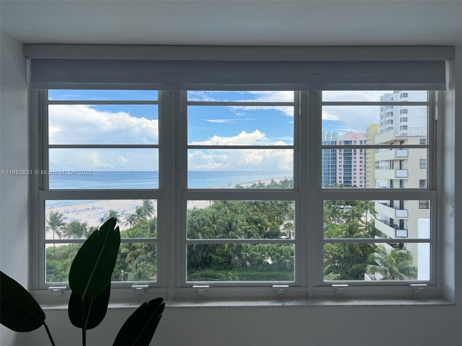 A11883831 — Miami Beach — 21