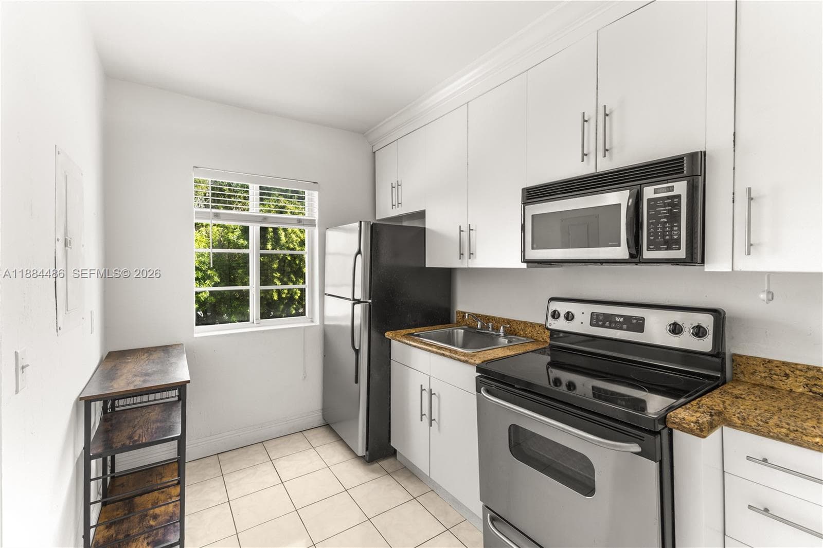 A11884486 — Miami Beach — 13