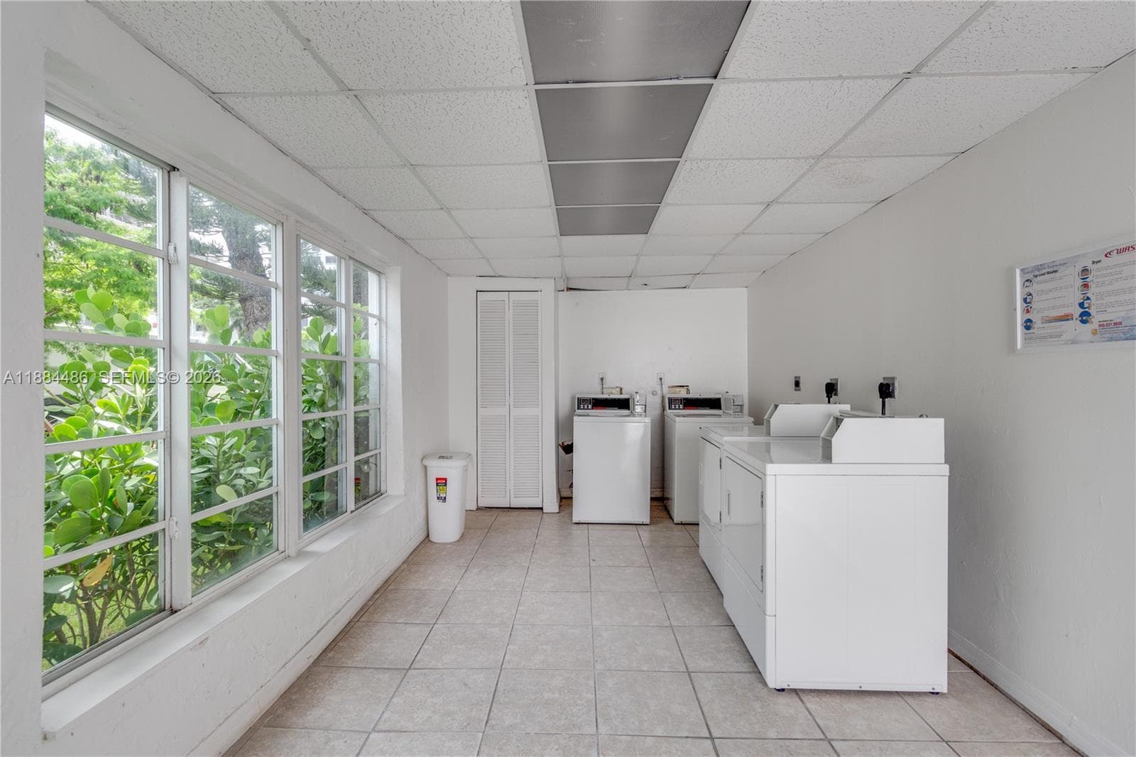 A11884486 — Miami Beach — 19