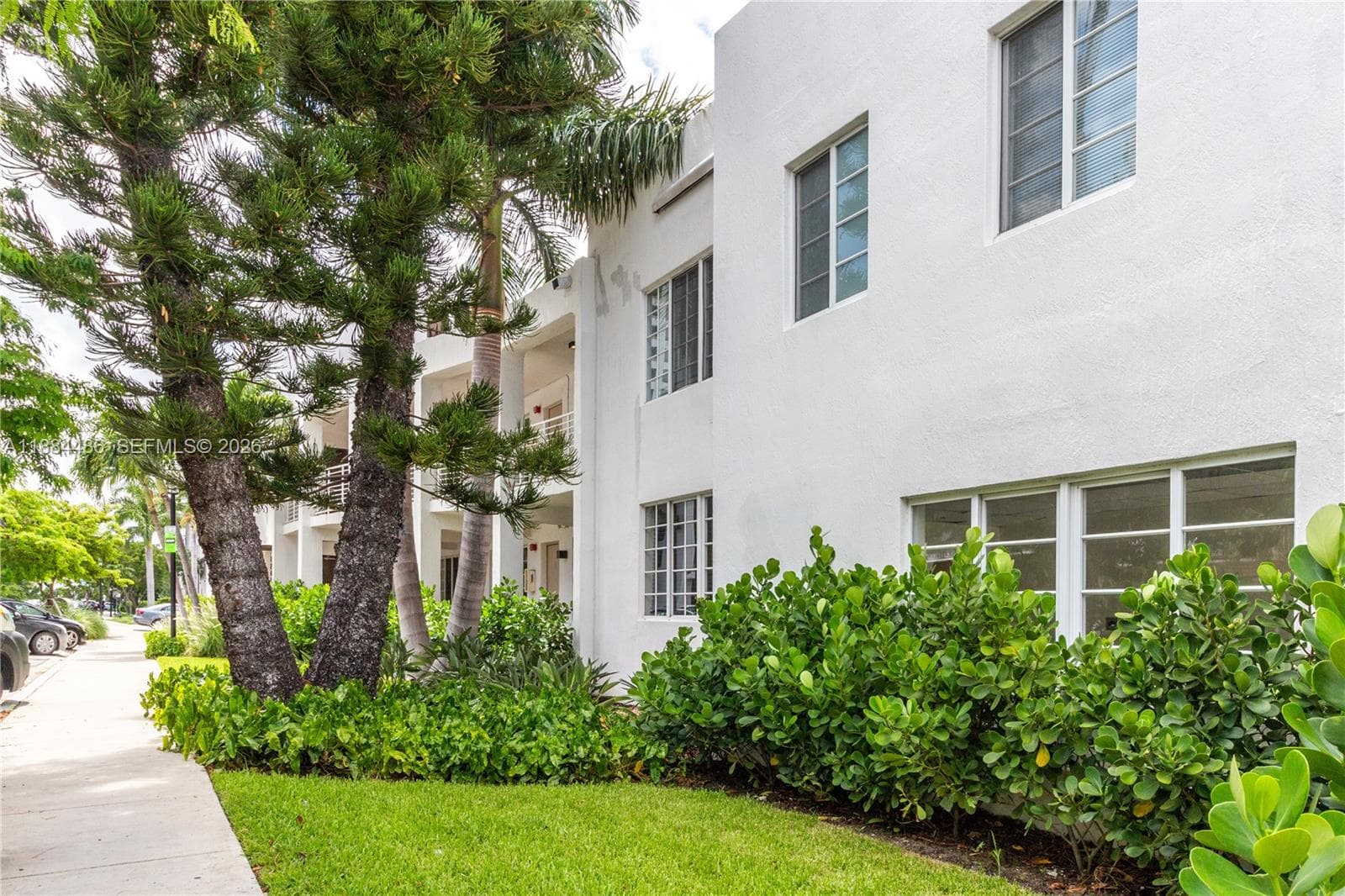 A11884486 — Miami Beach — 4