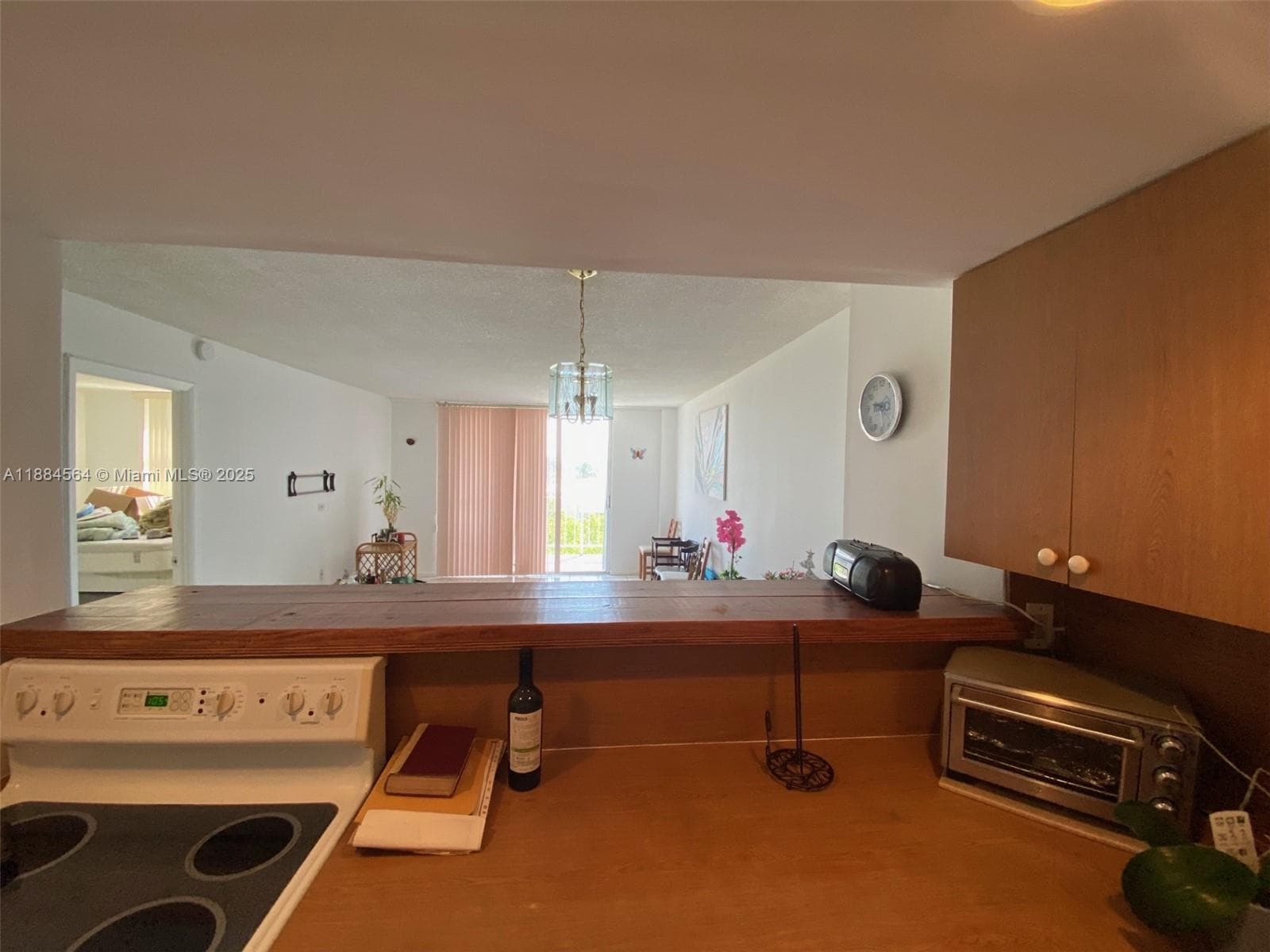 A11884564 — Miami Beach — 4