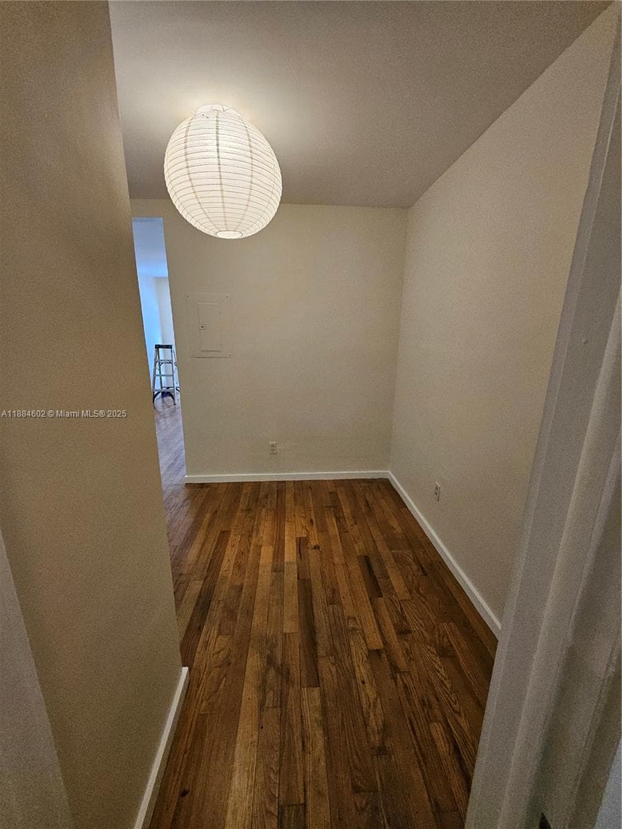 A11884602 — Miami Beach — 7